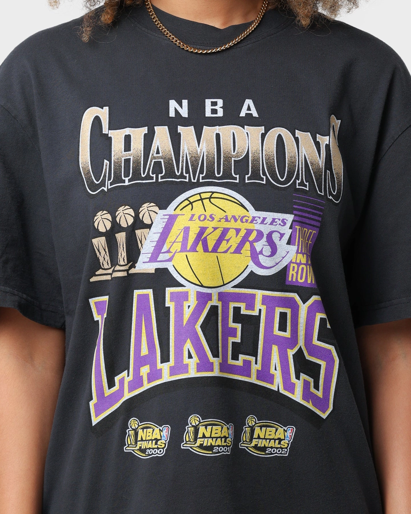 Sporty Style Wear Mitchell & Ness Los Angeles Lakers Champs Short Sleeve T-Shirt Black