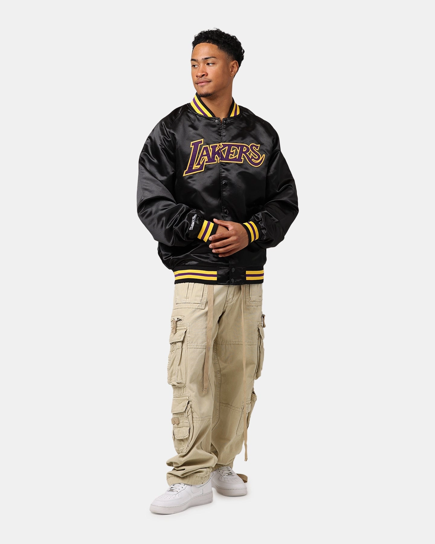 Mitchell & Ness Los Angeles Lakers Lightweight Satin Jacket Black White Fashion Shield