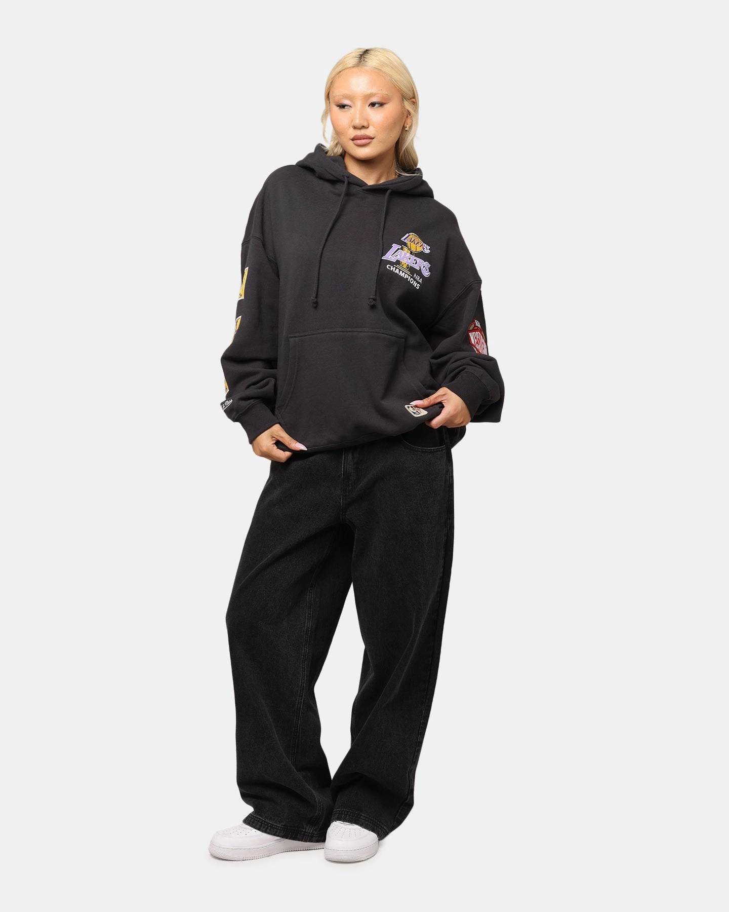 Autumn Athletic Wear Mitchell & Ness Los Angeles Lakers Pinnacle Hoodie Faded Black