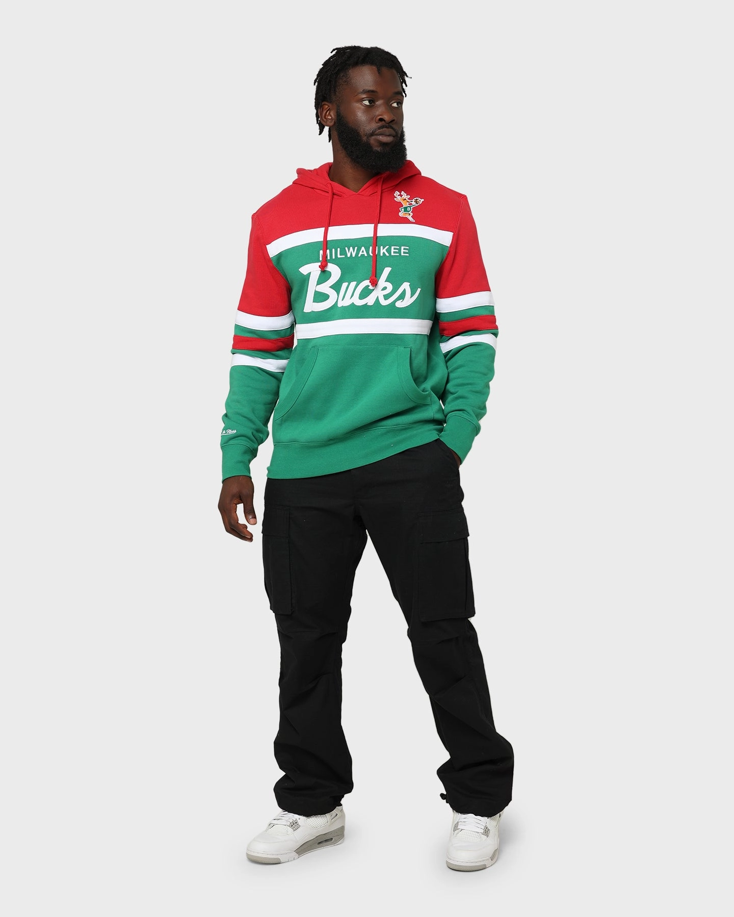 Mitchell & Ness Milwaukee Bucks Head Coach Hoodie Green Everyday Use