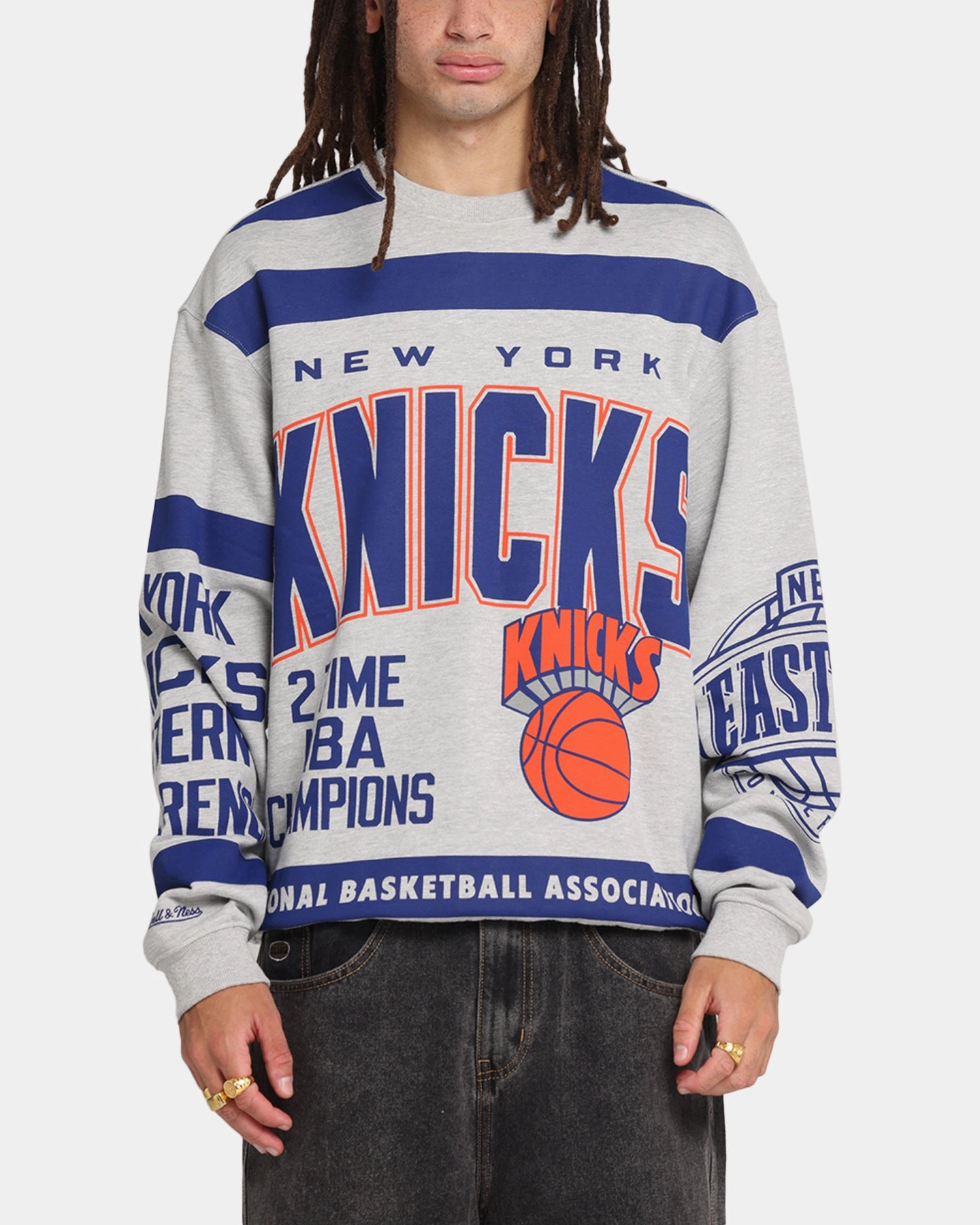 Mitchell & Ness New York Knicks Letterform Crewneck Grey Marle/Official Team Color Classic Knit Design Cozy Fit