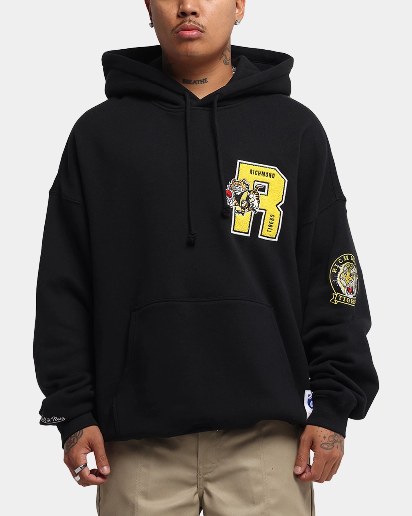 Active Edge Reinforced Elbow Patches Mitchell & Ness Richmond Tigers Team Hoodie Solid Black