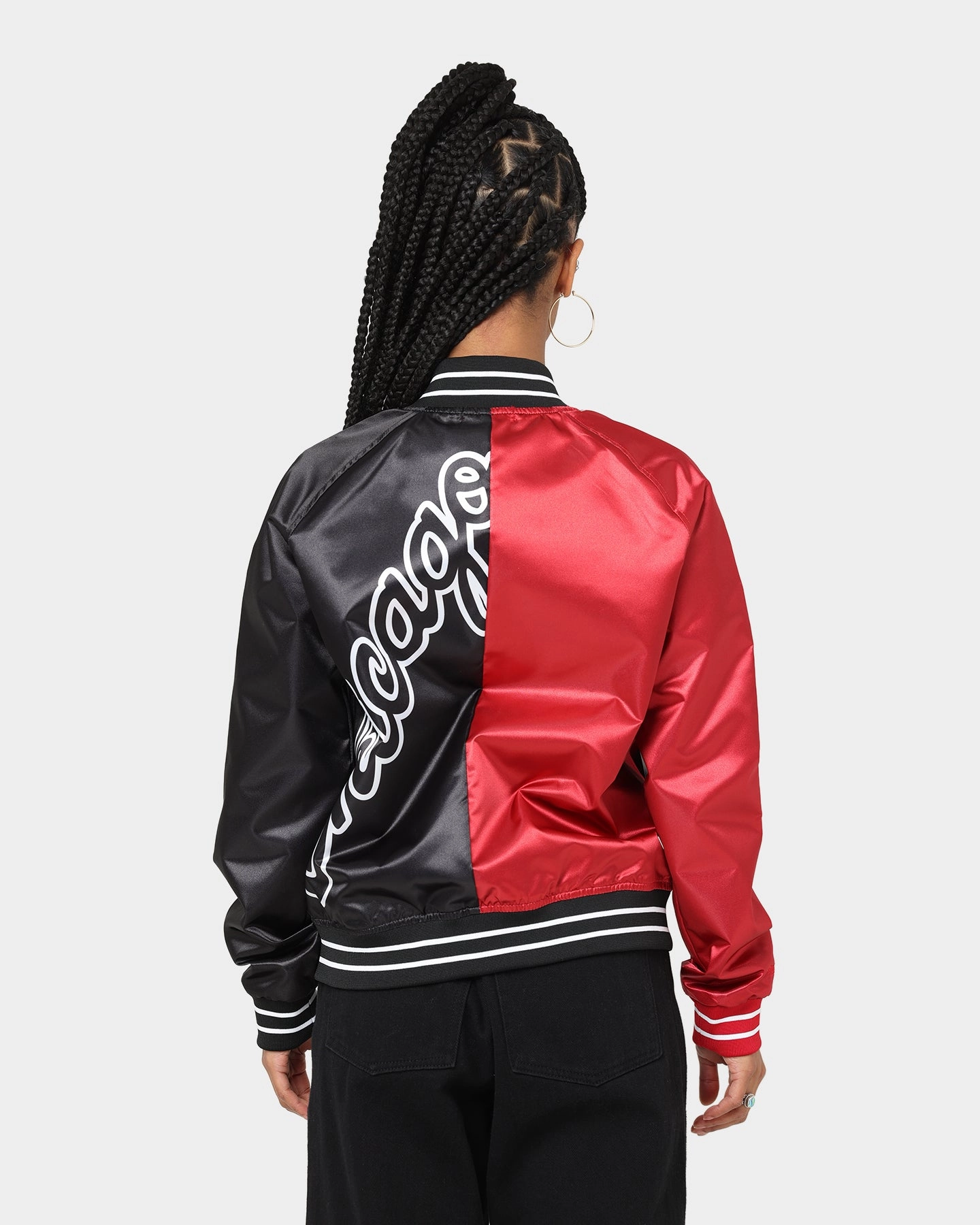 Mitchell & Ness Women's Chicago Bulls Big Face 5.0 Satin Jacket Red hypoallergenic material Linen