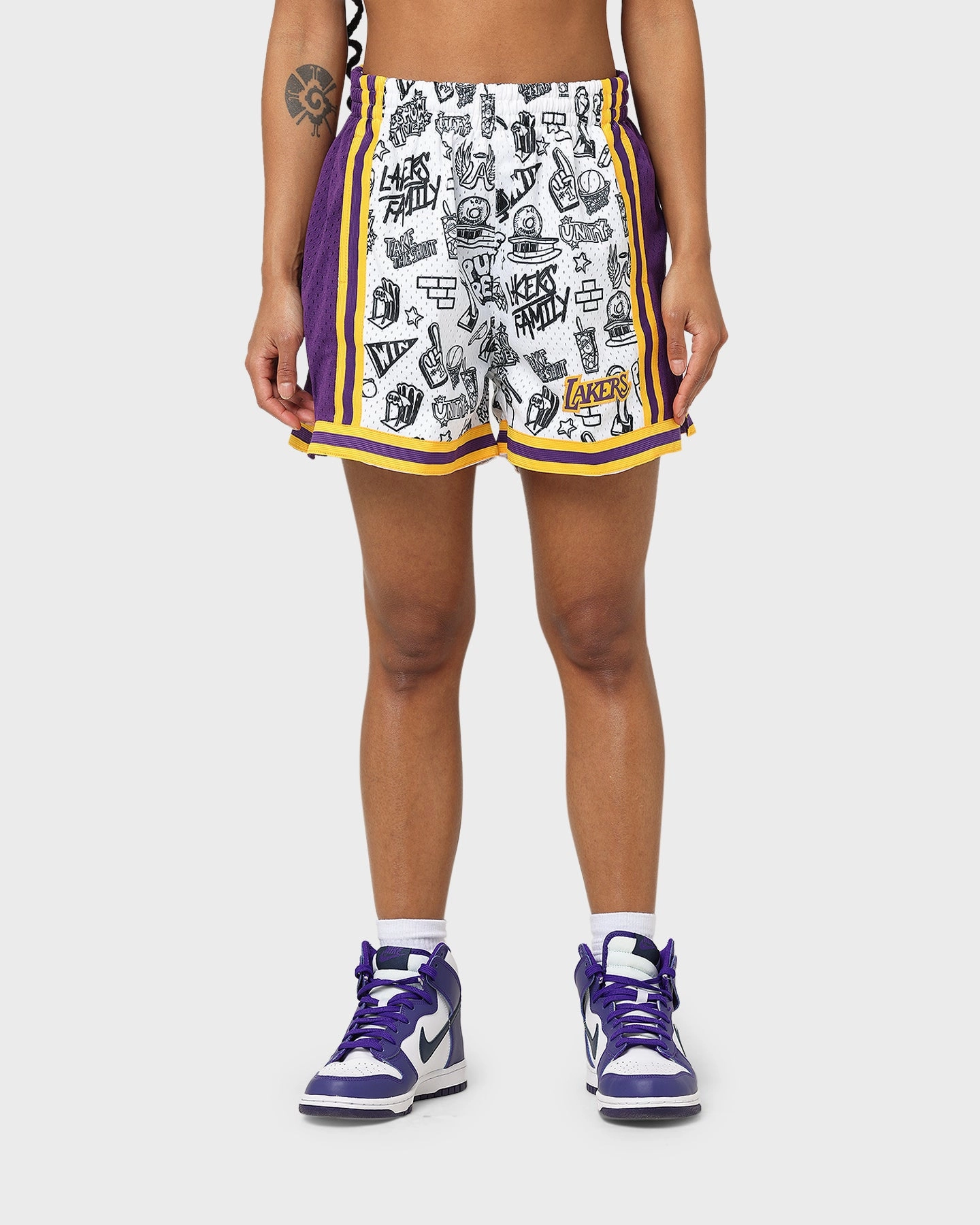 Mitchell & Ness Women's Los Angeles Lakers Doodle Shorts White Stay Fresh