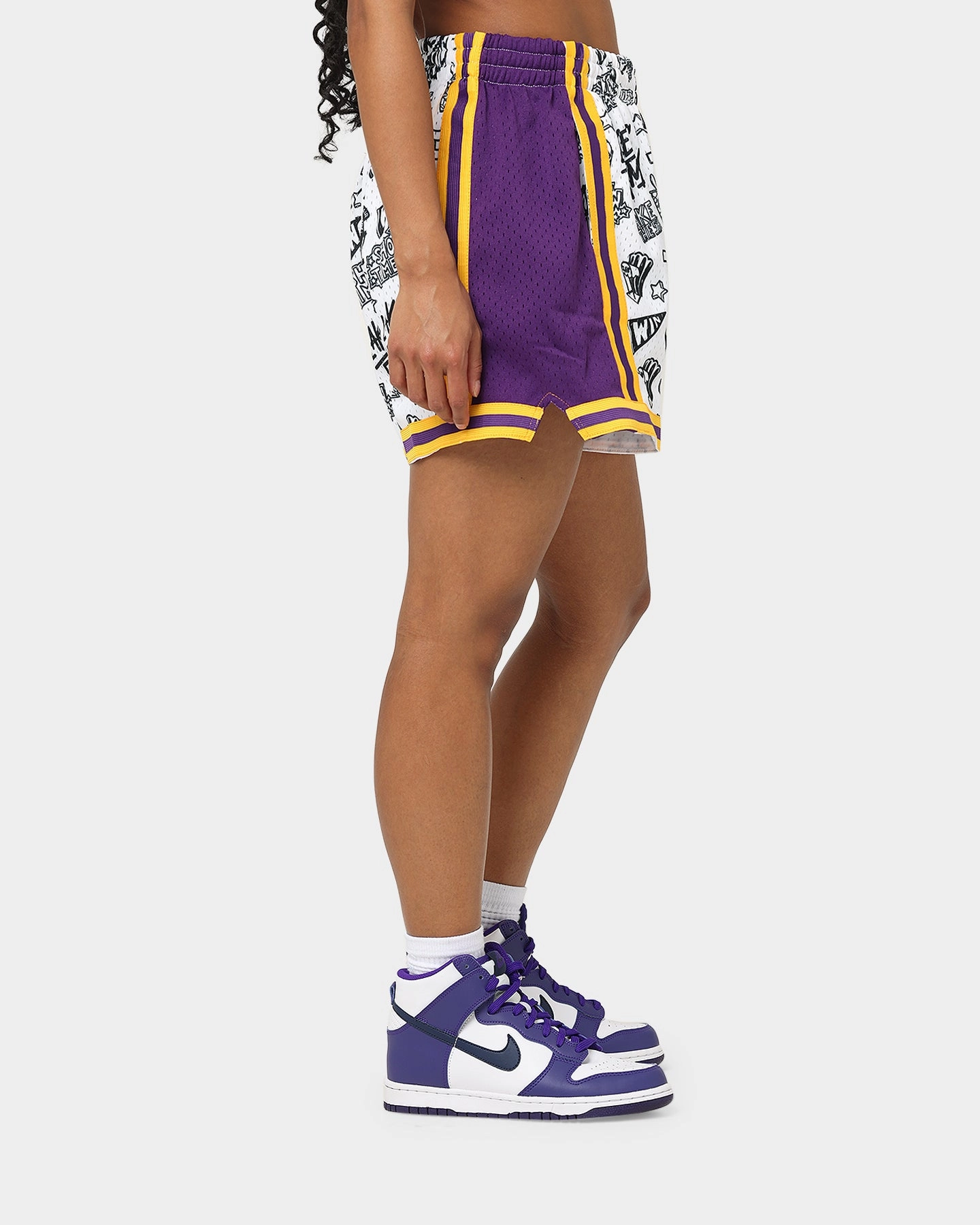 Mitchell & Ness Women's Los Angeles Lakers Doodle Shorts White Stretch waistband