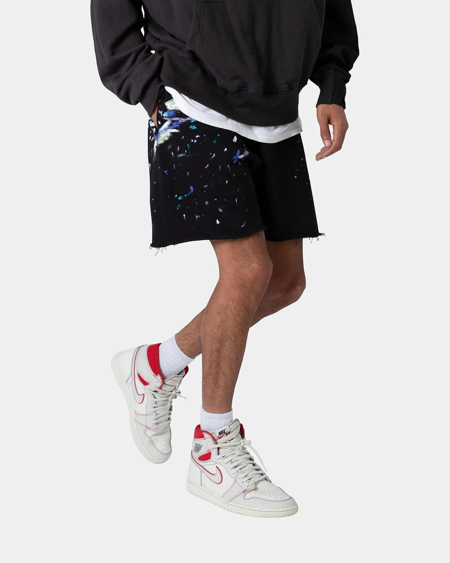rooftop party look MNML Contrast Paneled Sweatshorts Black