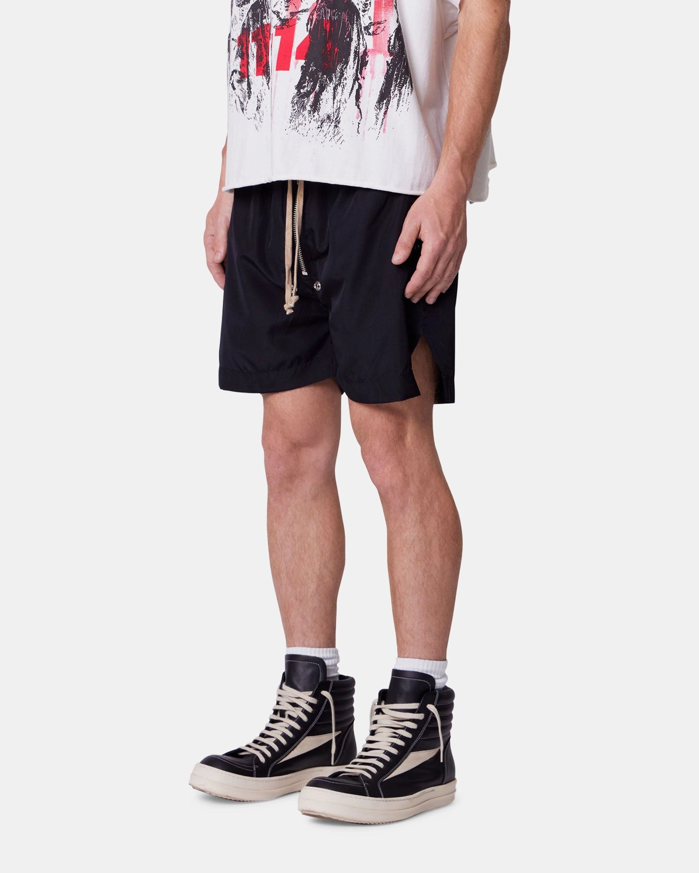 Camouflage Style Hidden Storage Compartment MNML Lightweight Zippered Shorts Black