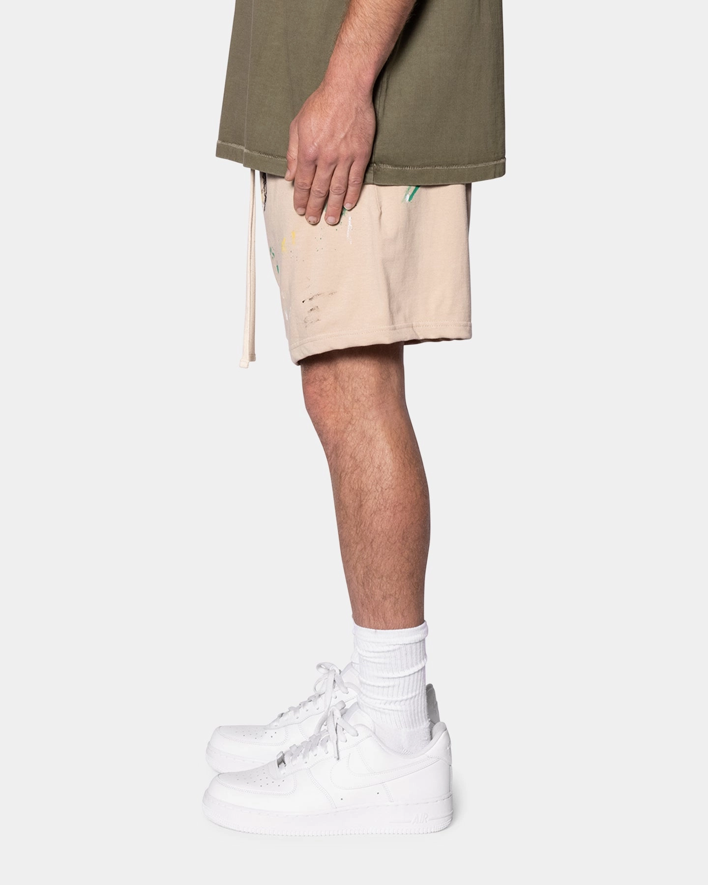 Stretch waistband MNML Painter Shorts Off White