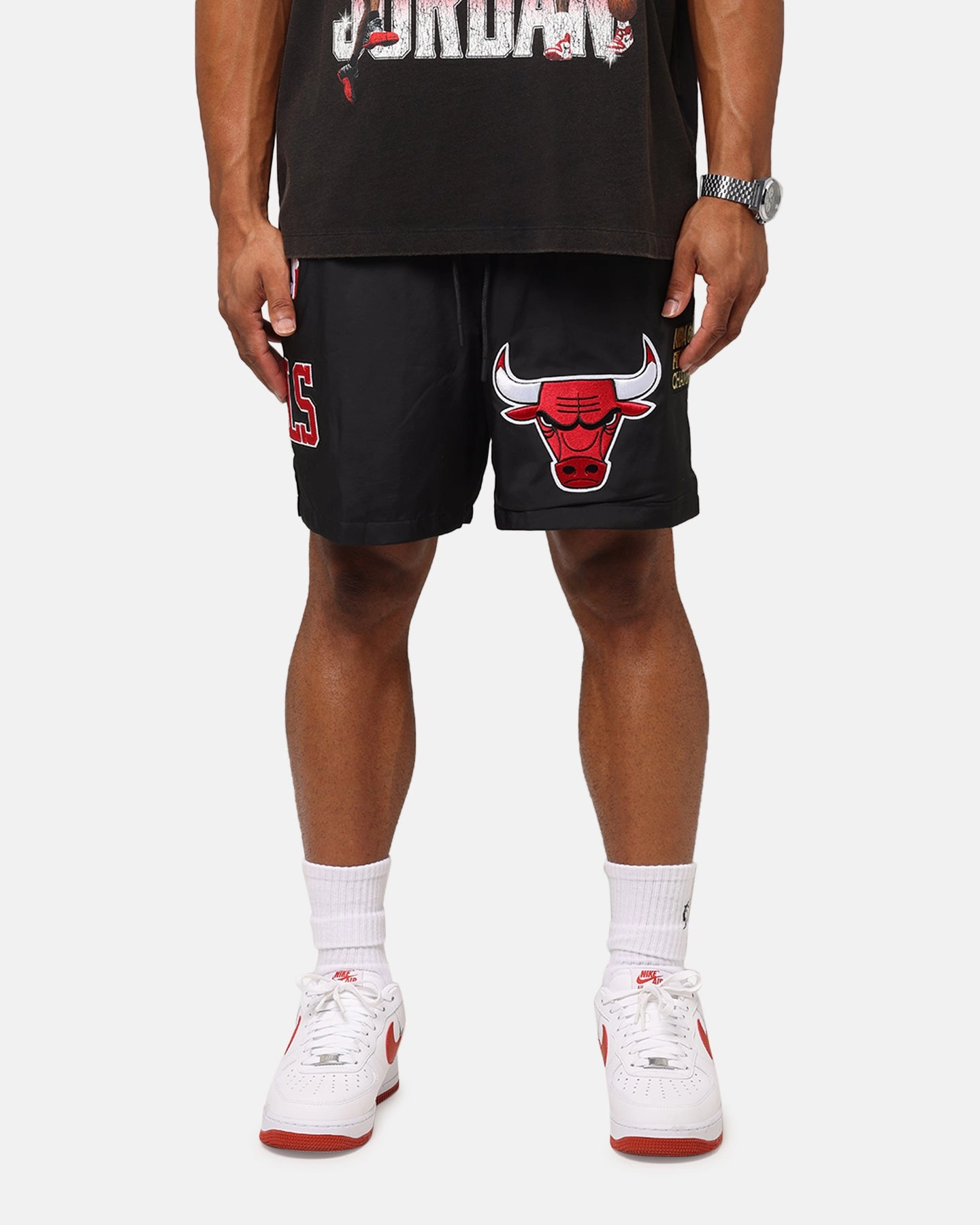 color - fast Pro Standard Chicago Bulls Classic Woven Shorts Black