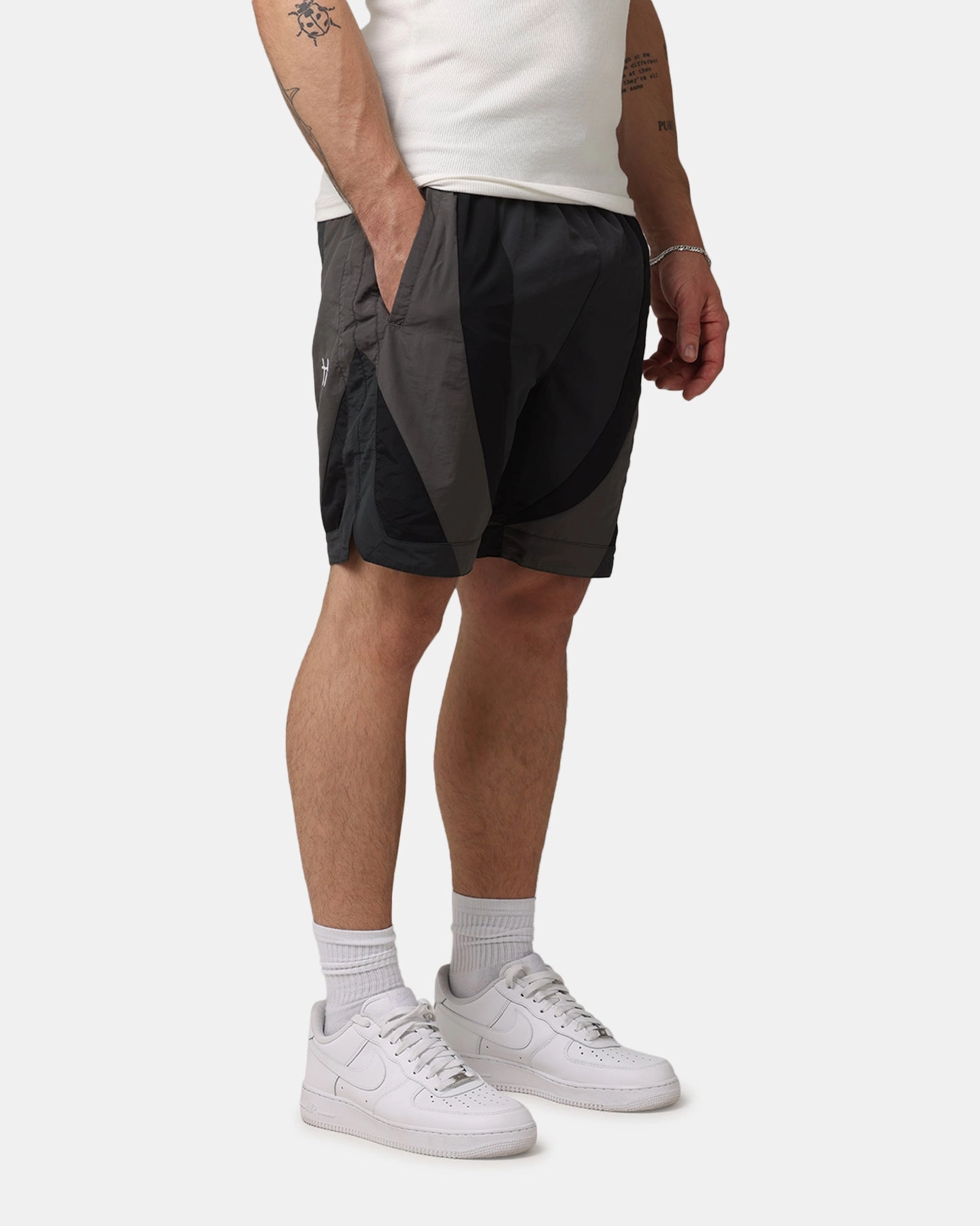Active Lifestyle Saint Morta Holy Grail Nylon Shorts Black/Grey