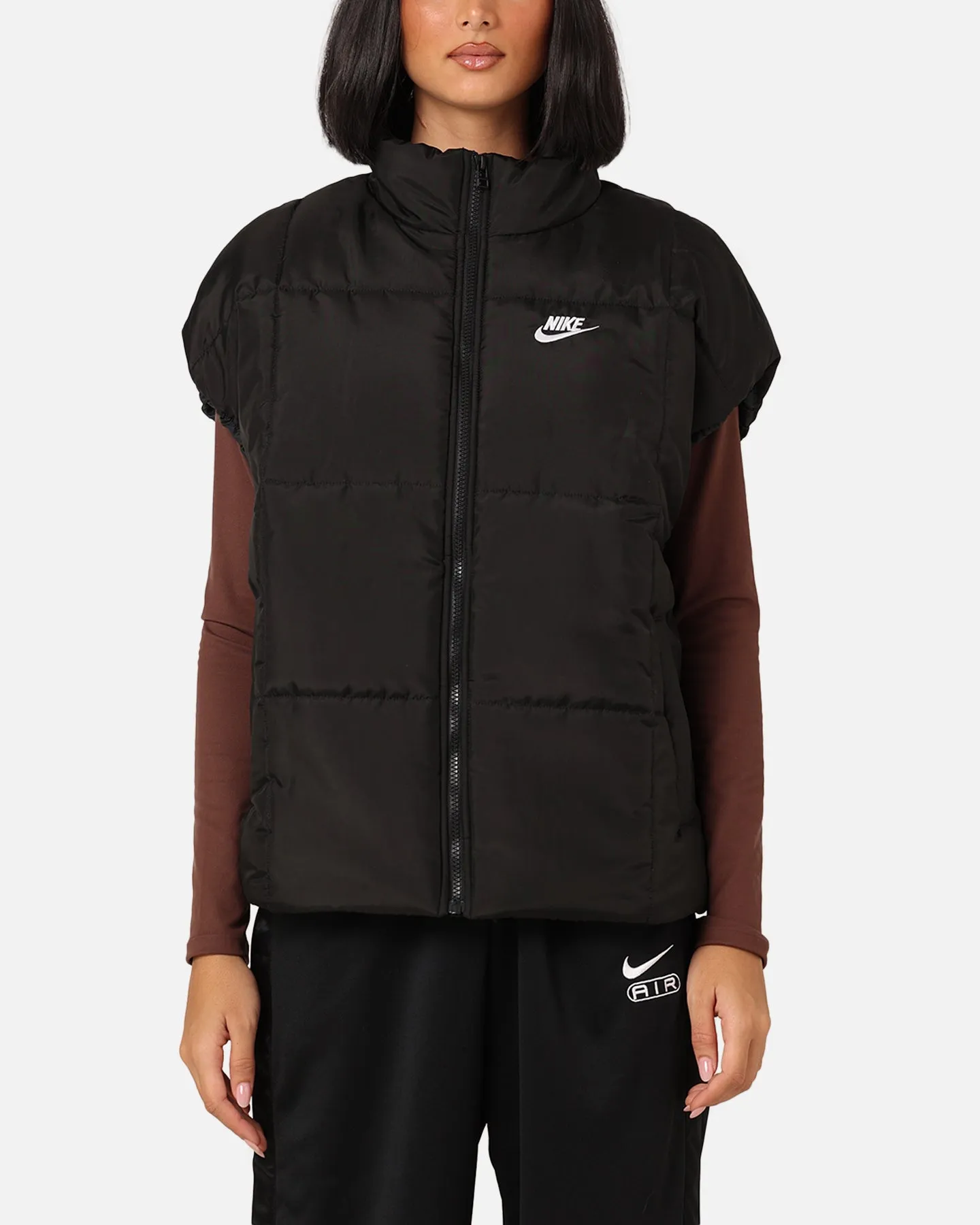 birthday celebration Work Ready Nike Women's Sportswear Classic Puffer Therma-FIT Loose Vest Black/White