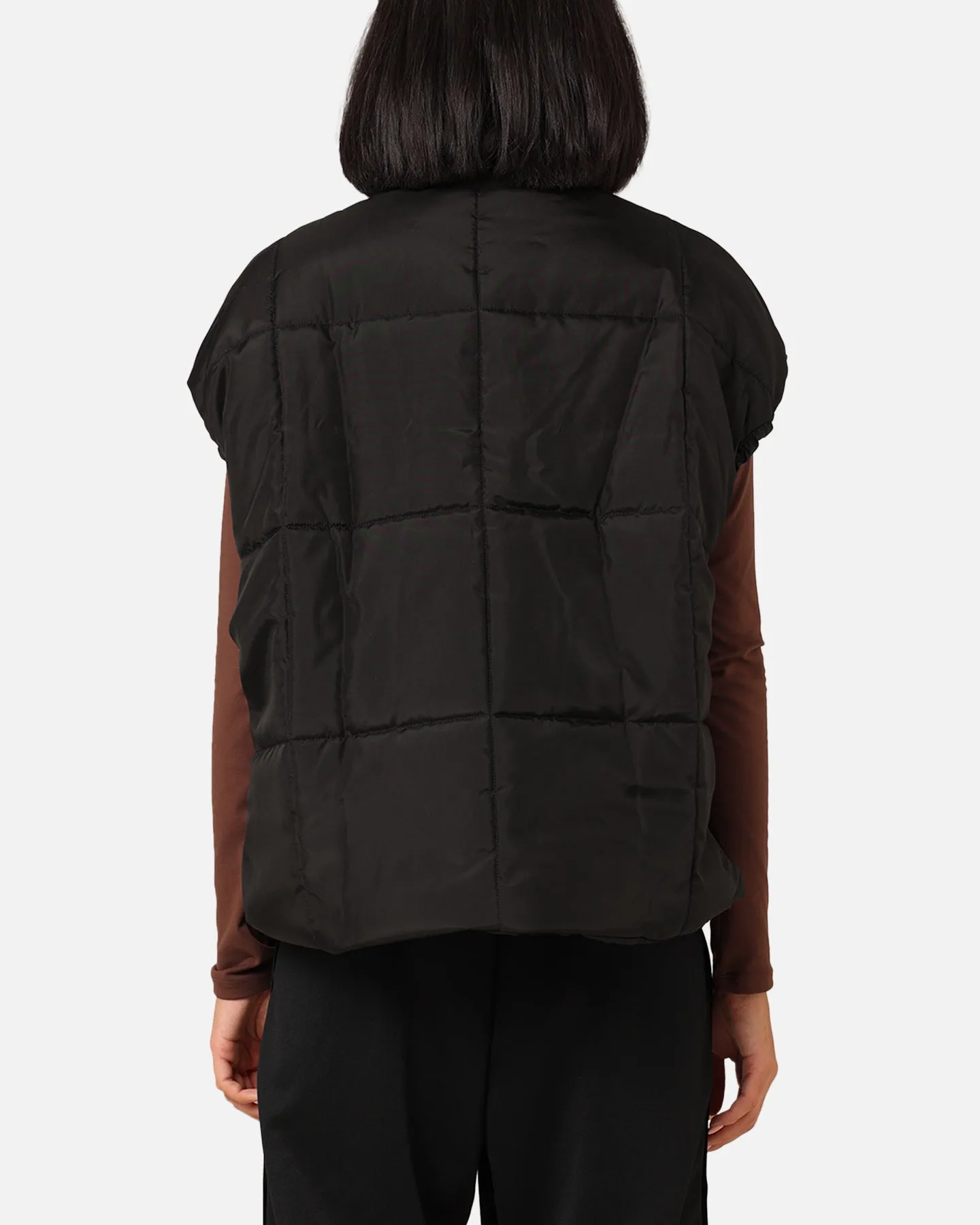 type Nike Women's Sportswear Classic Puffer Therma-FIT Loose Vest Black/White