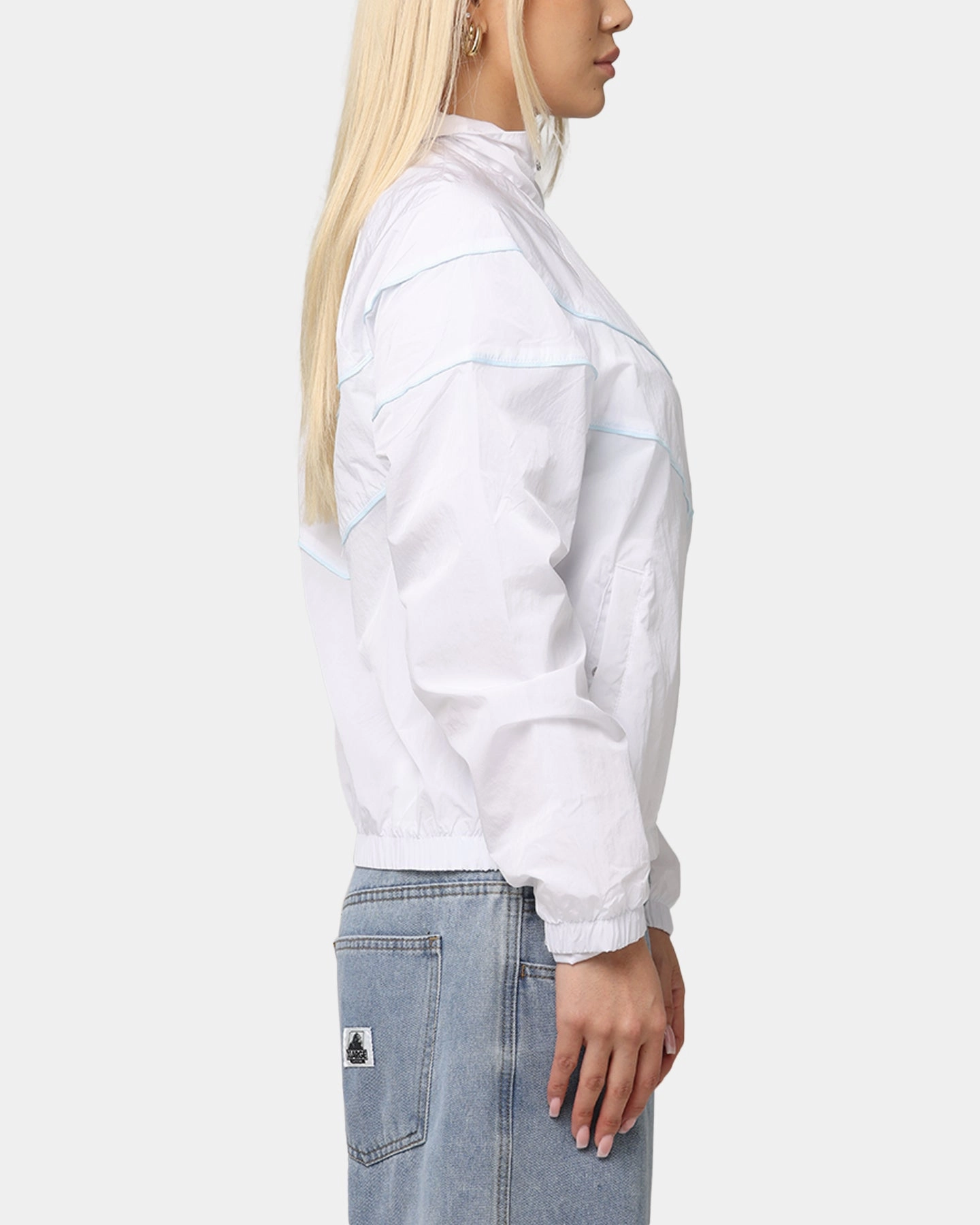 Goal Nike Women's Sportswear Loose UV Woven Full-Zip Jacket White/Black