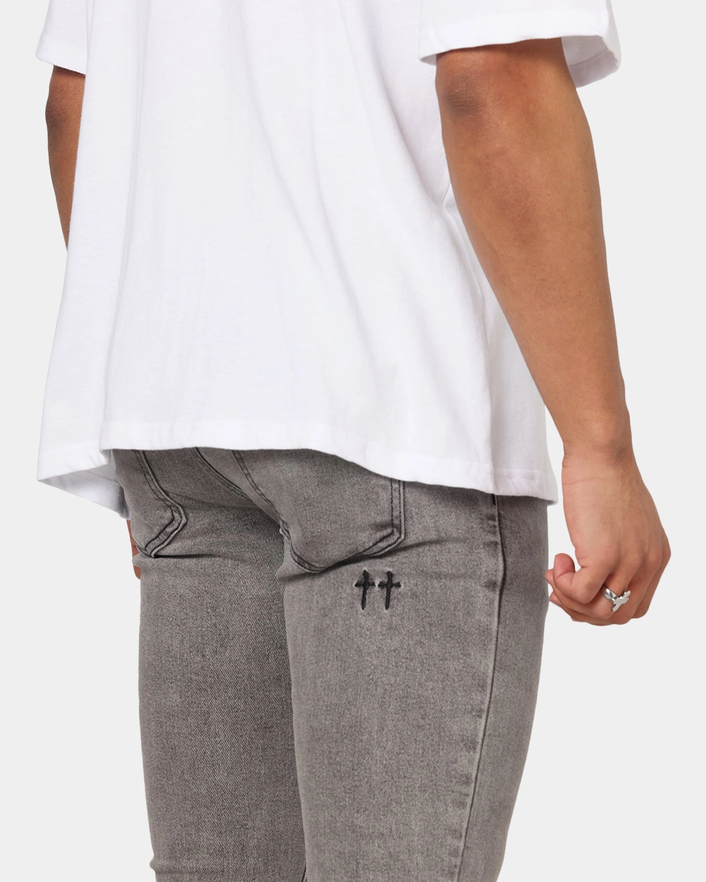 Artist Vibe Travel Outfit Youth Style Student Outfit Saint Morta Dynasty Jeans Sulphur Grey