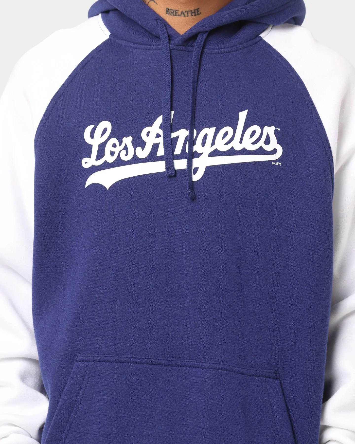 New Era Los Angeles Dodgers Raglan Hoodie Royal Graphic Flexible Shoulder Panels