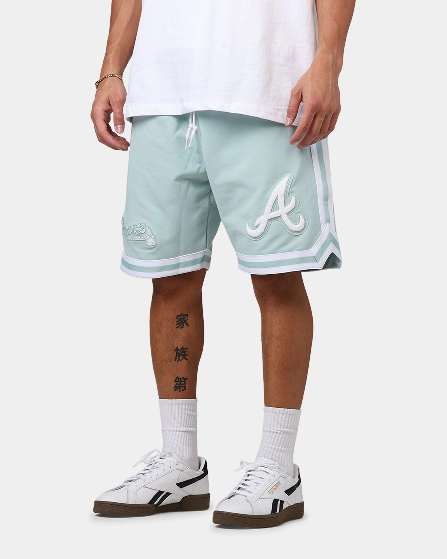 tall sizing New Era Atlanta Braves 'Logo Select Mint' Shorts Mint/White