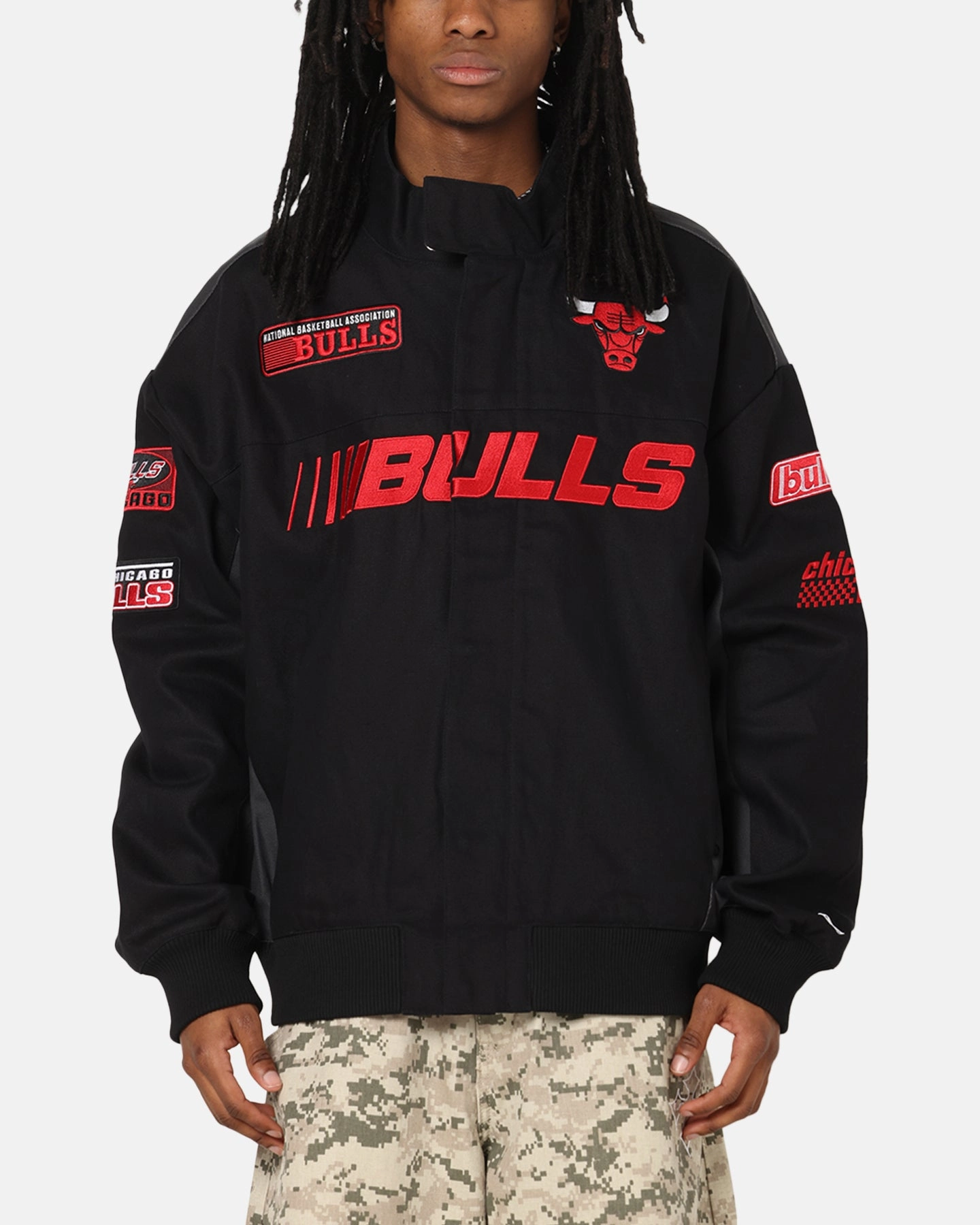 New Era Chicago Bulls NBA Motorsport Jacket Black HydrationCompatible Pocket Insulated Lining