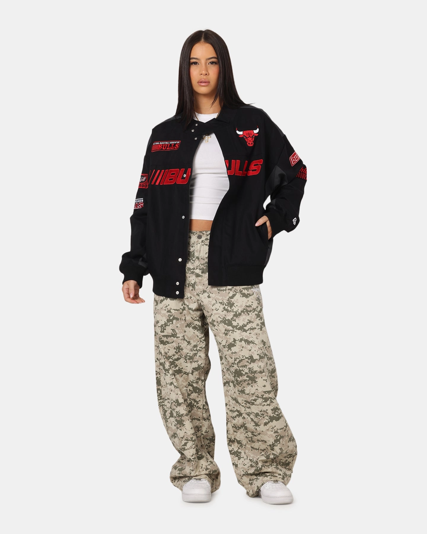 Protective Padding Noise Reduced Fabric New Era Chicago Bulls NBA Motorsport Jacket Black