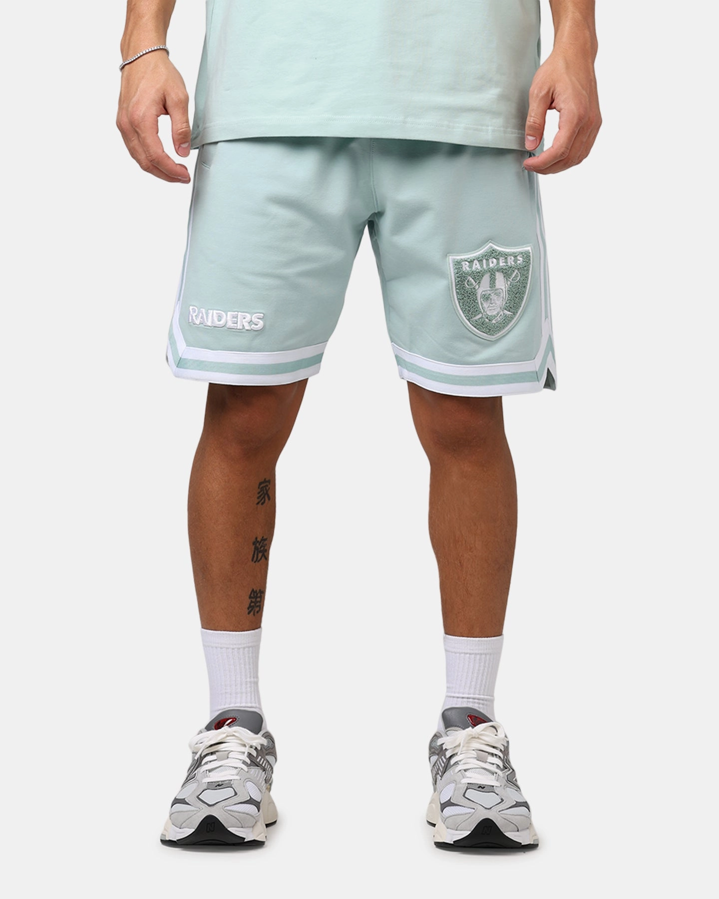New Era Las Vegas Raiders 'Logo Select Mint' Shorts Mint/White Seamless construction Comfortable Stretch