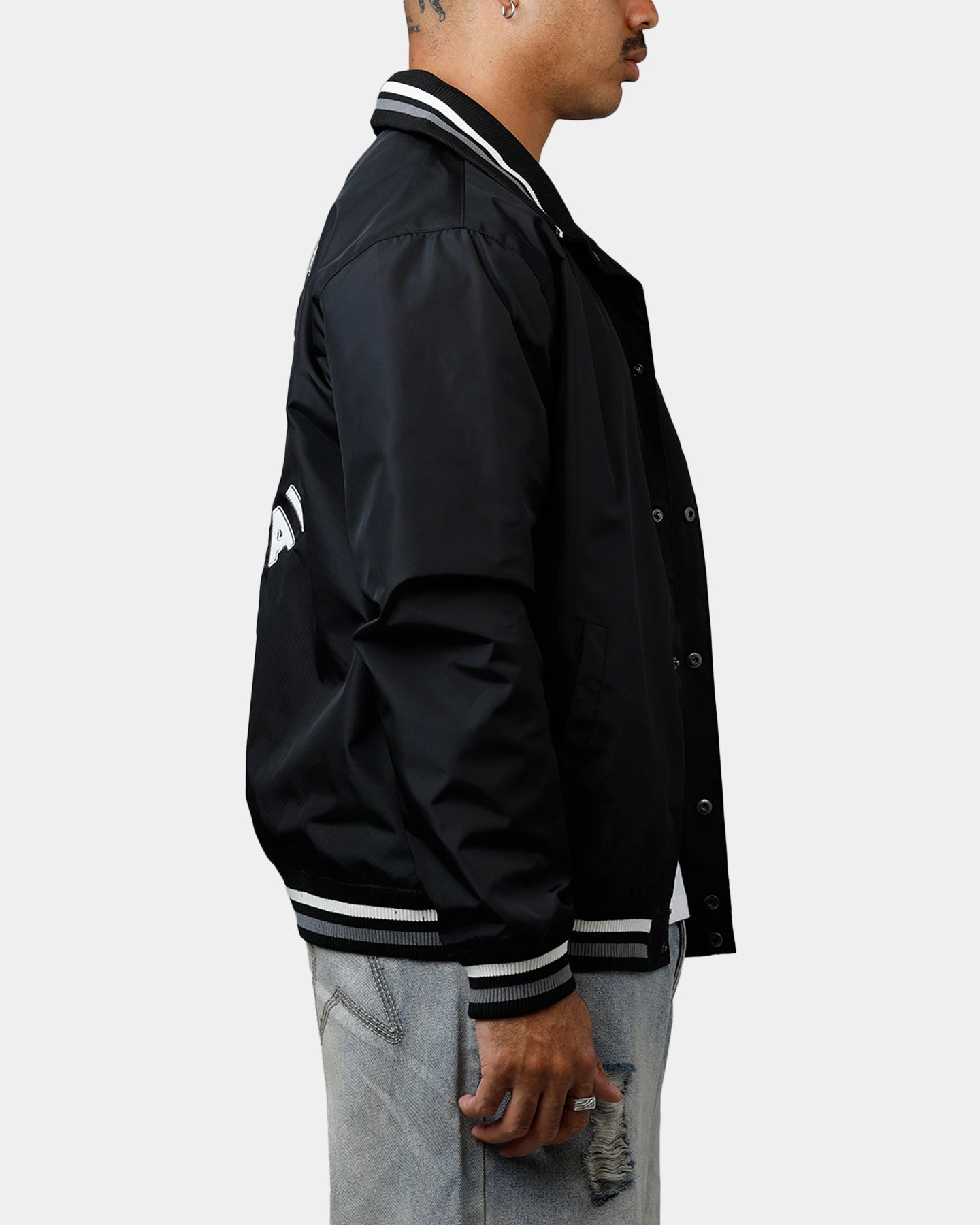 Packable design New Era Las Vegas Raiders Throwback Jacket Black
