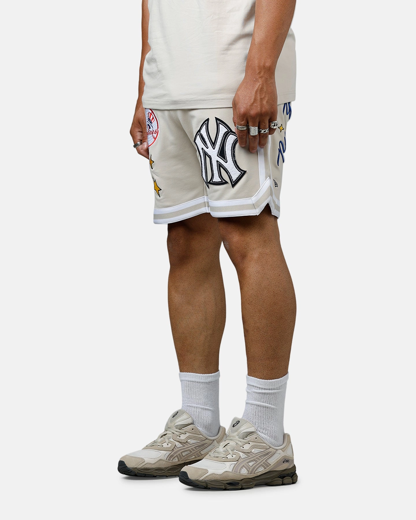 Classic Cut Retro Style New Era New York Yankees 'Logo Select' Summer Shorts Stone