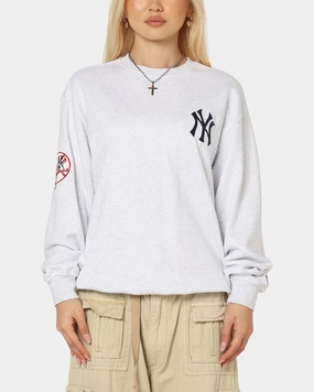 New Era New York Yankees MLB Team Logo Crewneck Grey Knitted Design Relaxed Silhouette
