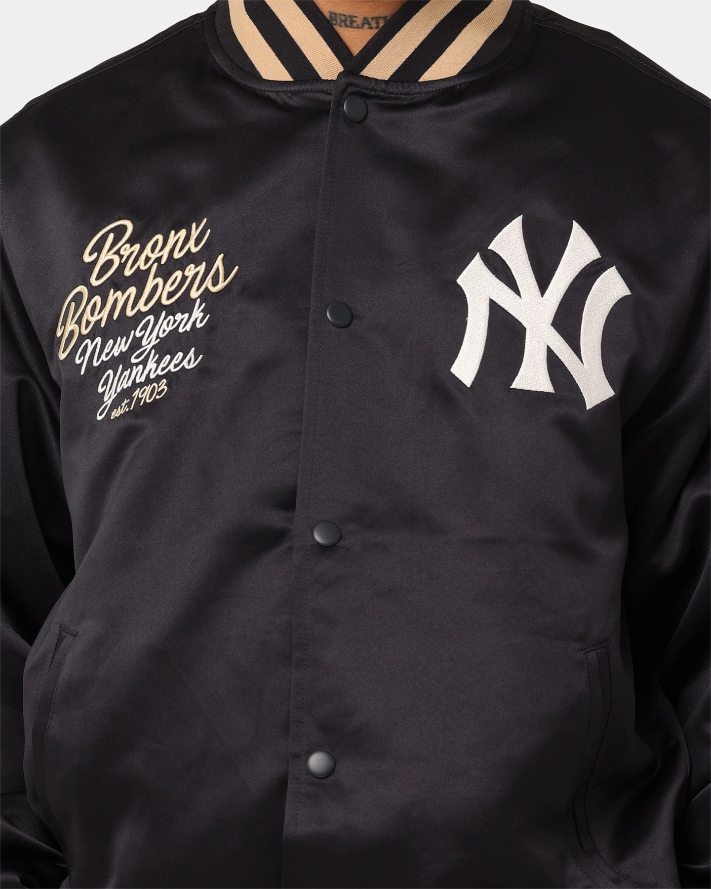 New Era New York Yankees Satin Jacket Navy cold - weather essential suitable for sports games