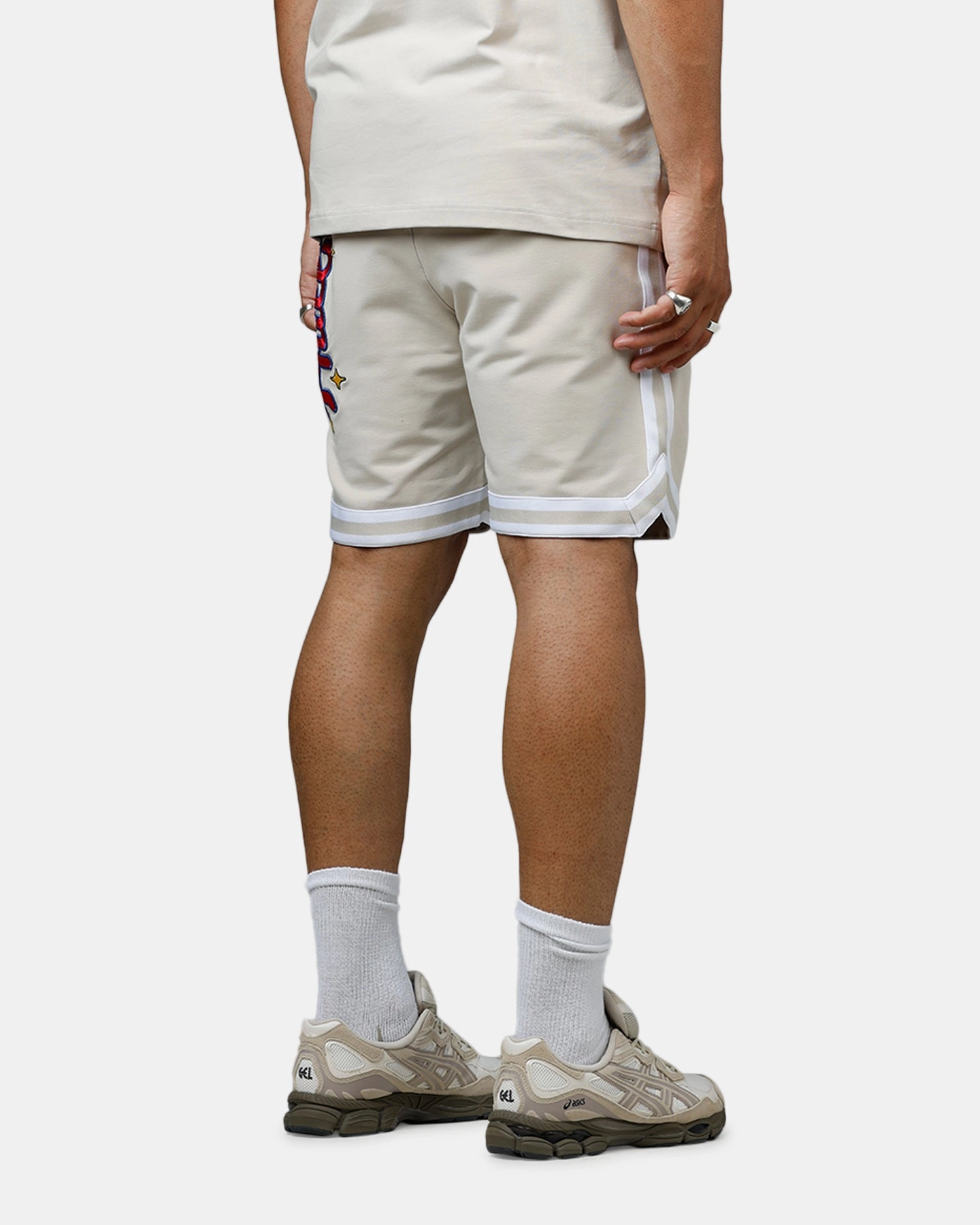 Versatile Piece New Era Philadelphia Phillies 'Logo Select' Summer Shorts Stone