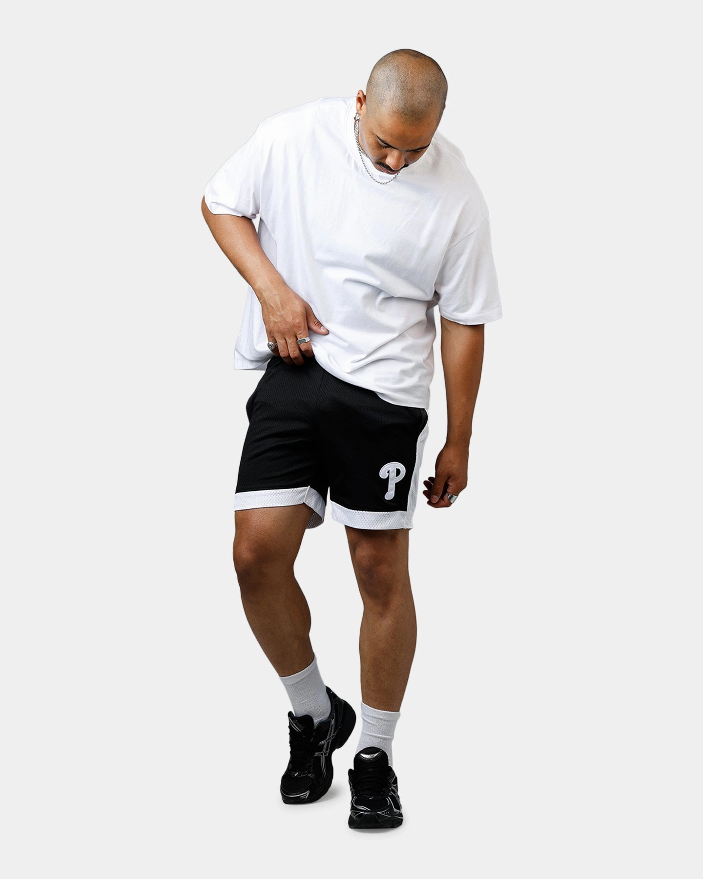 Trendy Vibe Cooling Mesh Lining New Era Philadelphia Phillies Sport Class Shorts Black/White