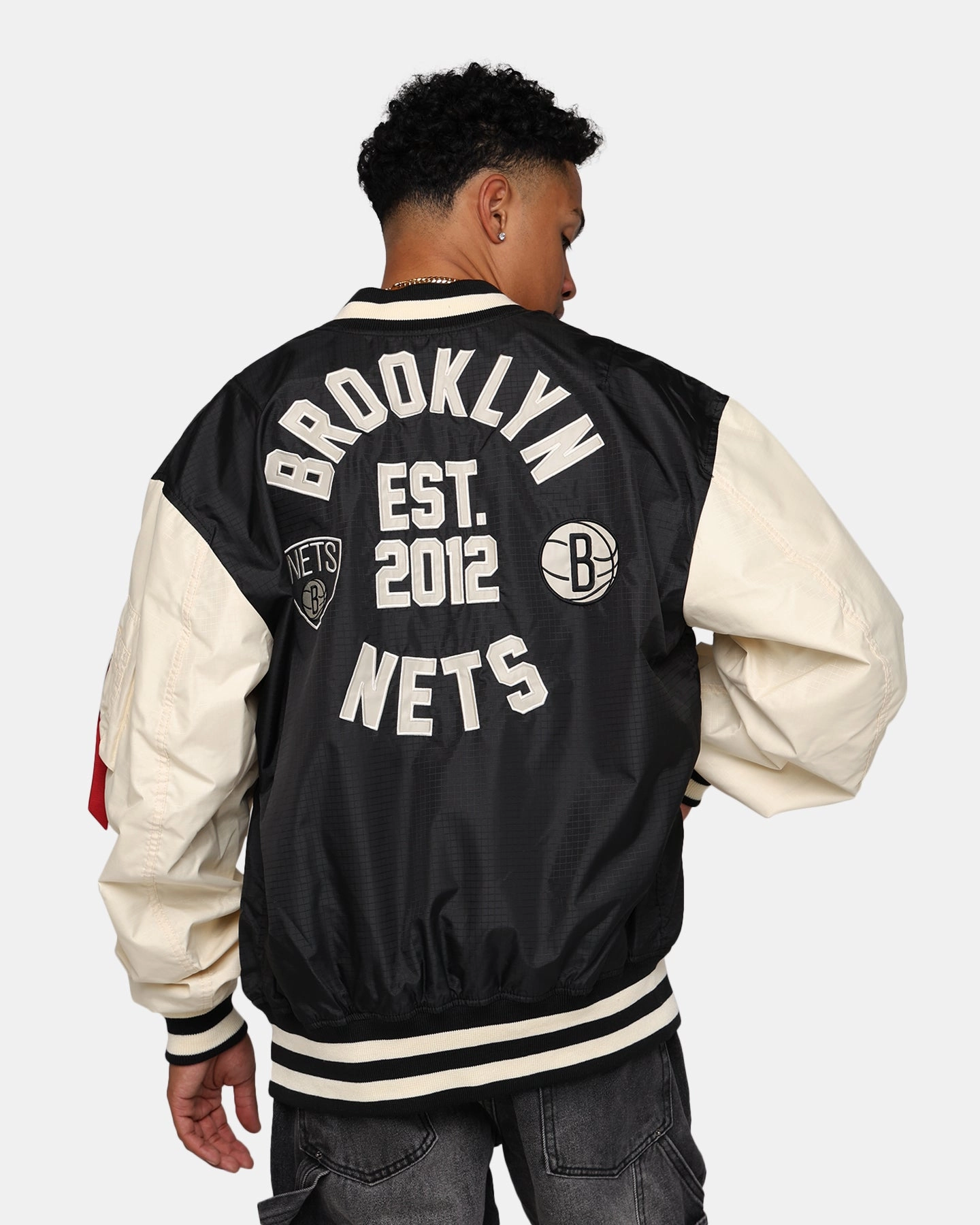 suitable for solo travel Prayer New Era X Alpha Industries Brooklyn Nets L-2B Bomber Jacket Black