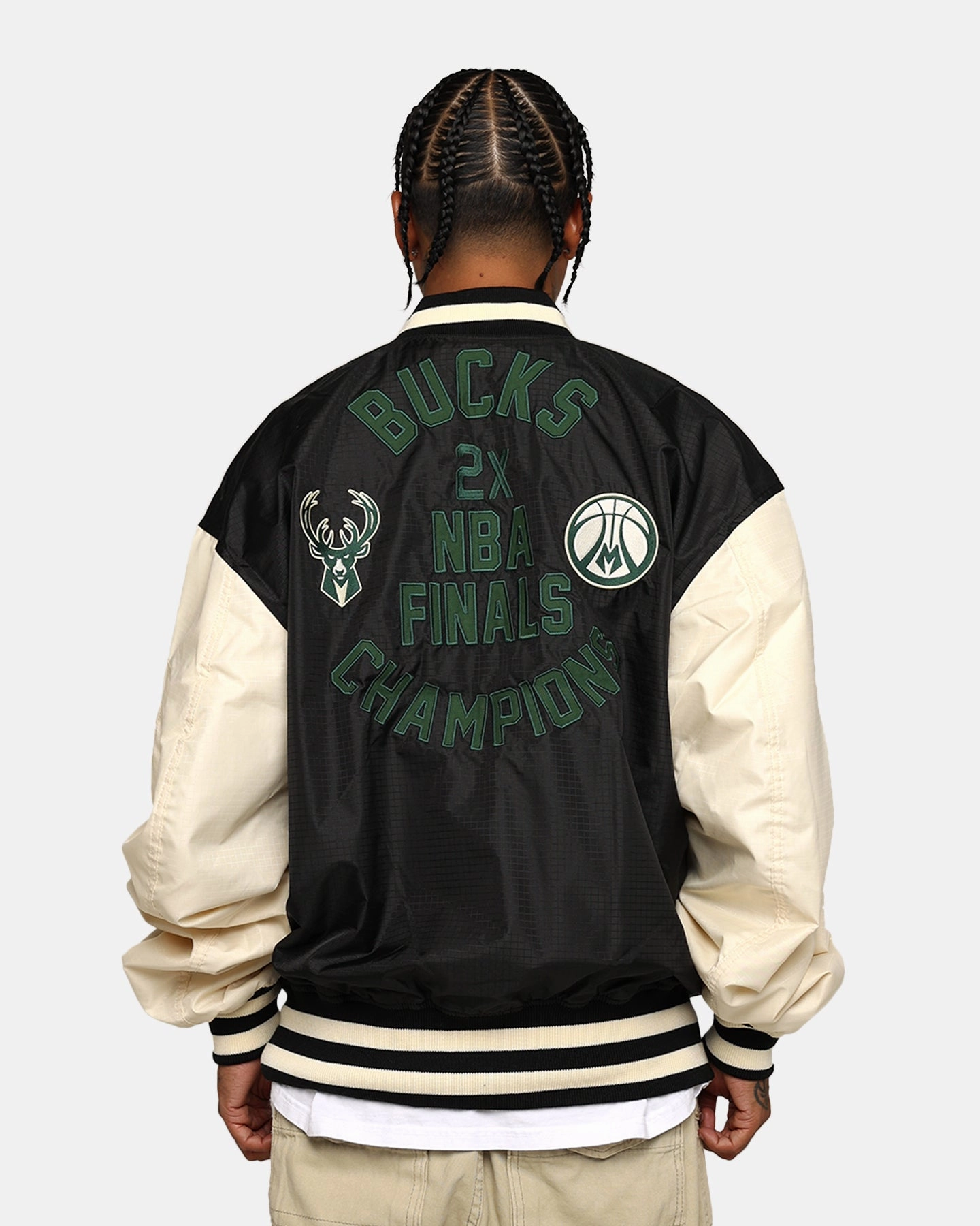 Touch New Era X Alpha Industries Milwaukee Bucks L-2B Bomber Jacket Black