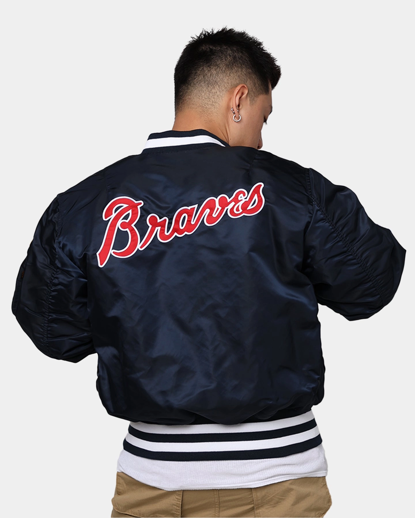 All weather Thermal Insulation Layer New Era X Alpha Series X MLB Atlanta Braves MA-1 Bomber Jacket Black