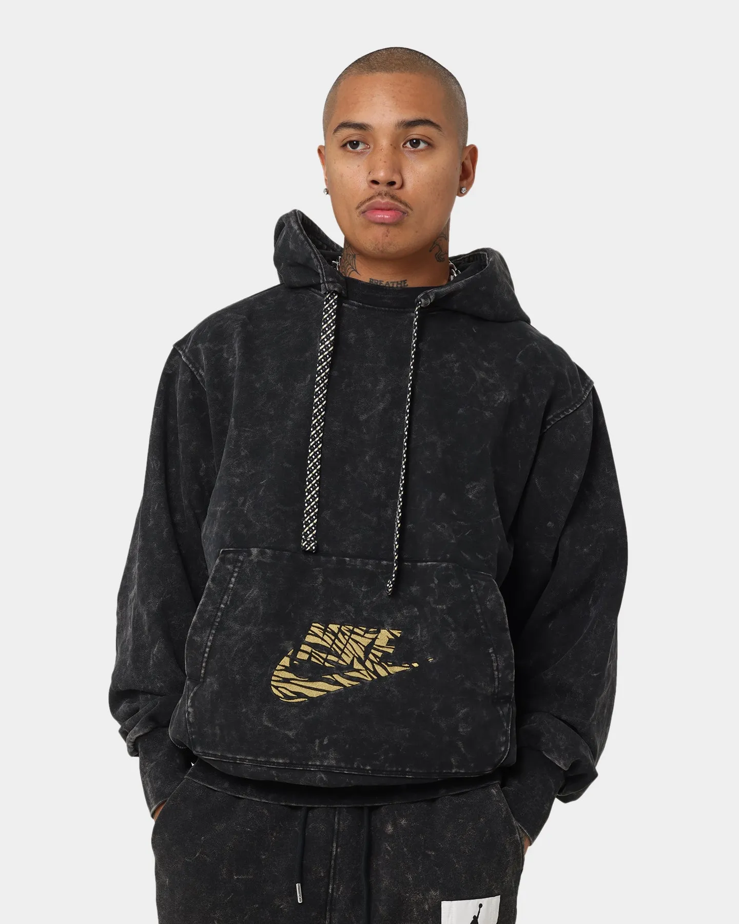 Nike Dri-Fit Standard Issue Premium Hoodie Black/Iron Grey Diary
