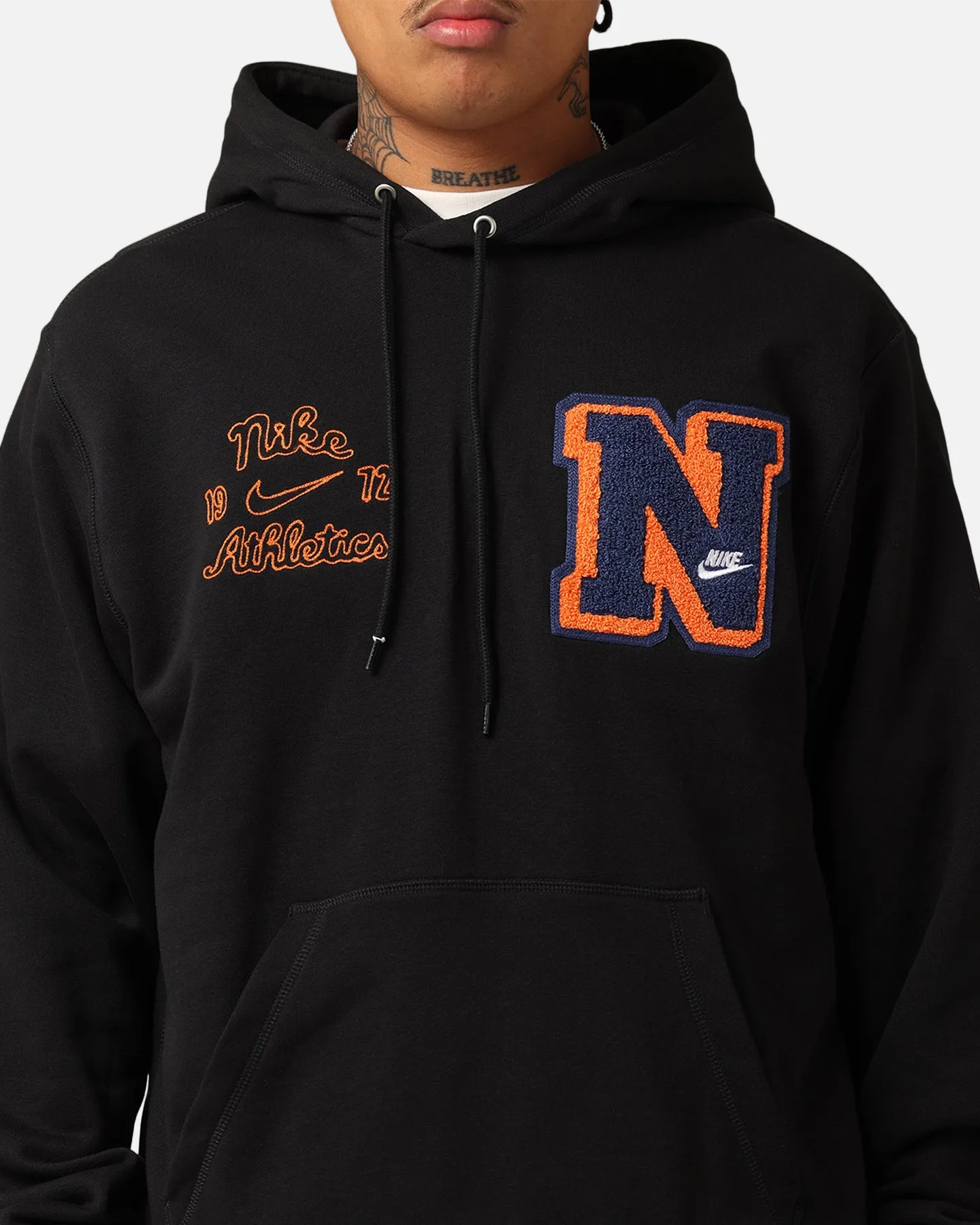 Nike Sportswear Club Essential Hoodie Black Spark Socks