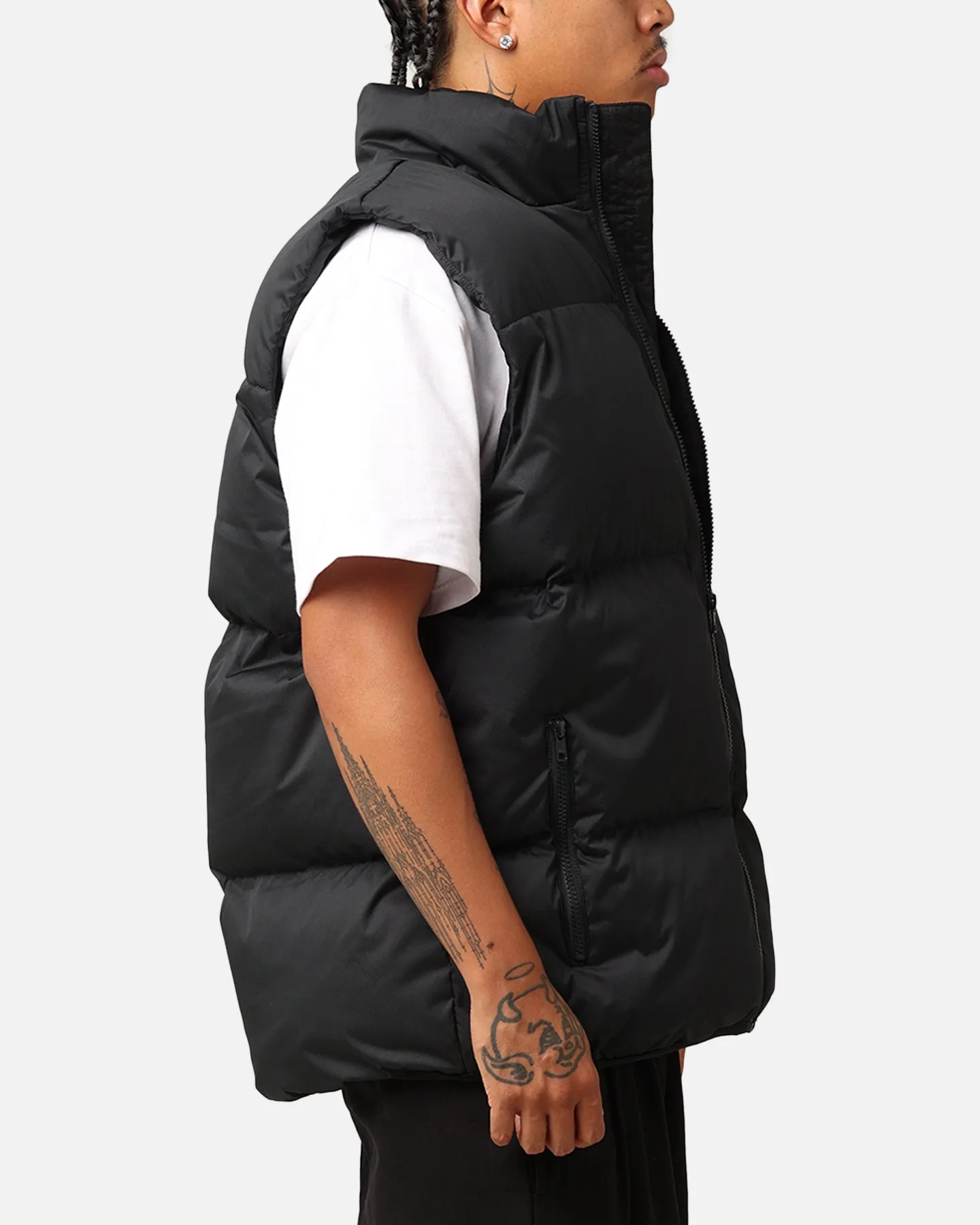 Nike Sportswear Club PrimaLoft? Water-Repellent Puffer Vest Black/White All Day Comfort Prayer