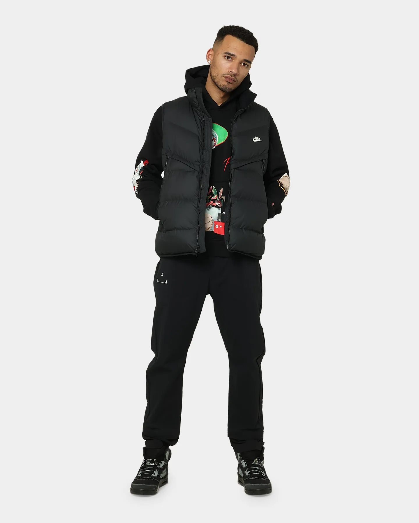 Short Jump Nike Storm-FIT Windrunner PRIMALOFT Vest Black/Black/Sail