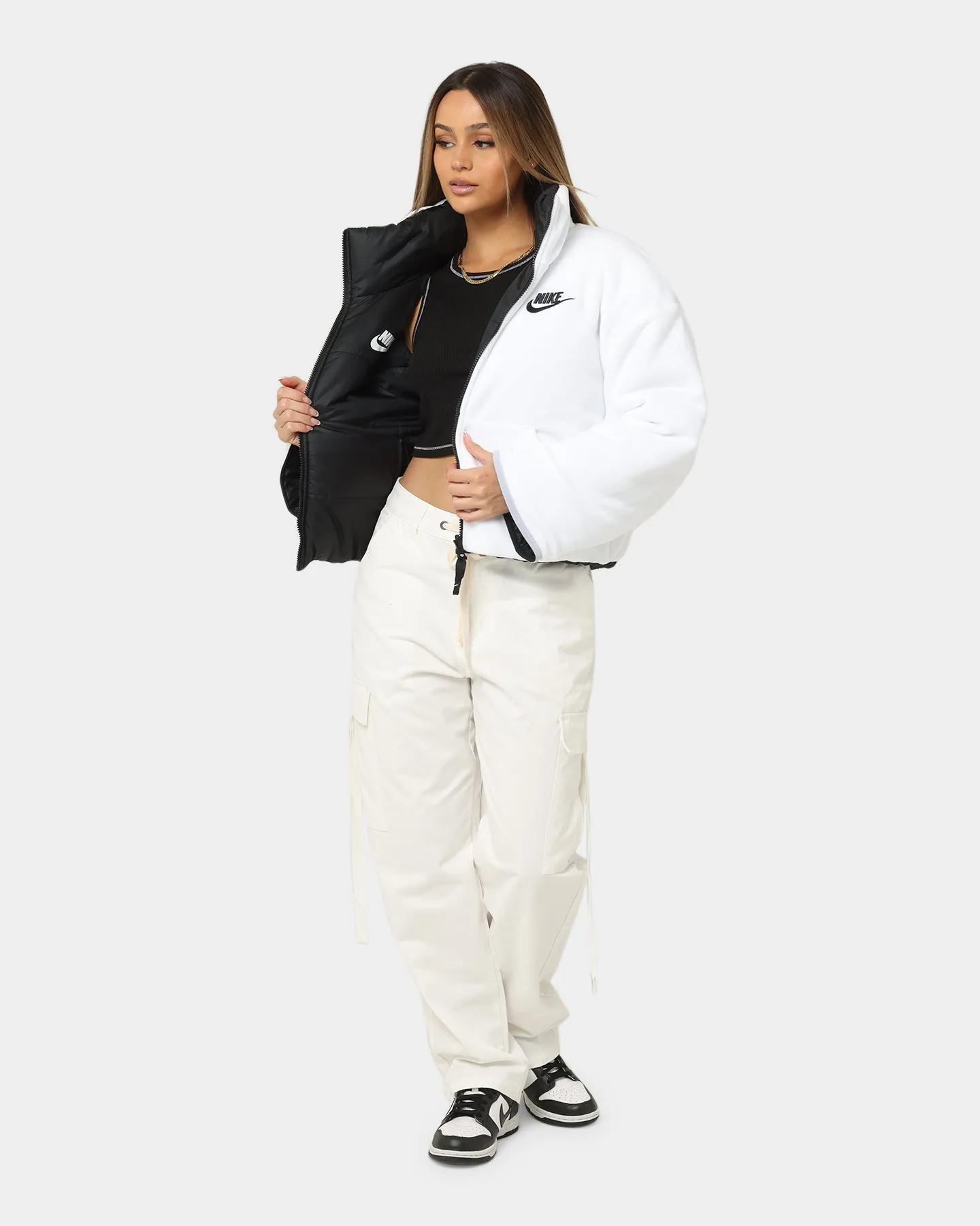 Nike Women's Nike Sportswear Therma-FIT Repel Classic Reversible Jacket Black/White/Black Softshell Fabric