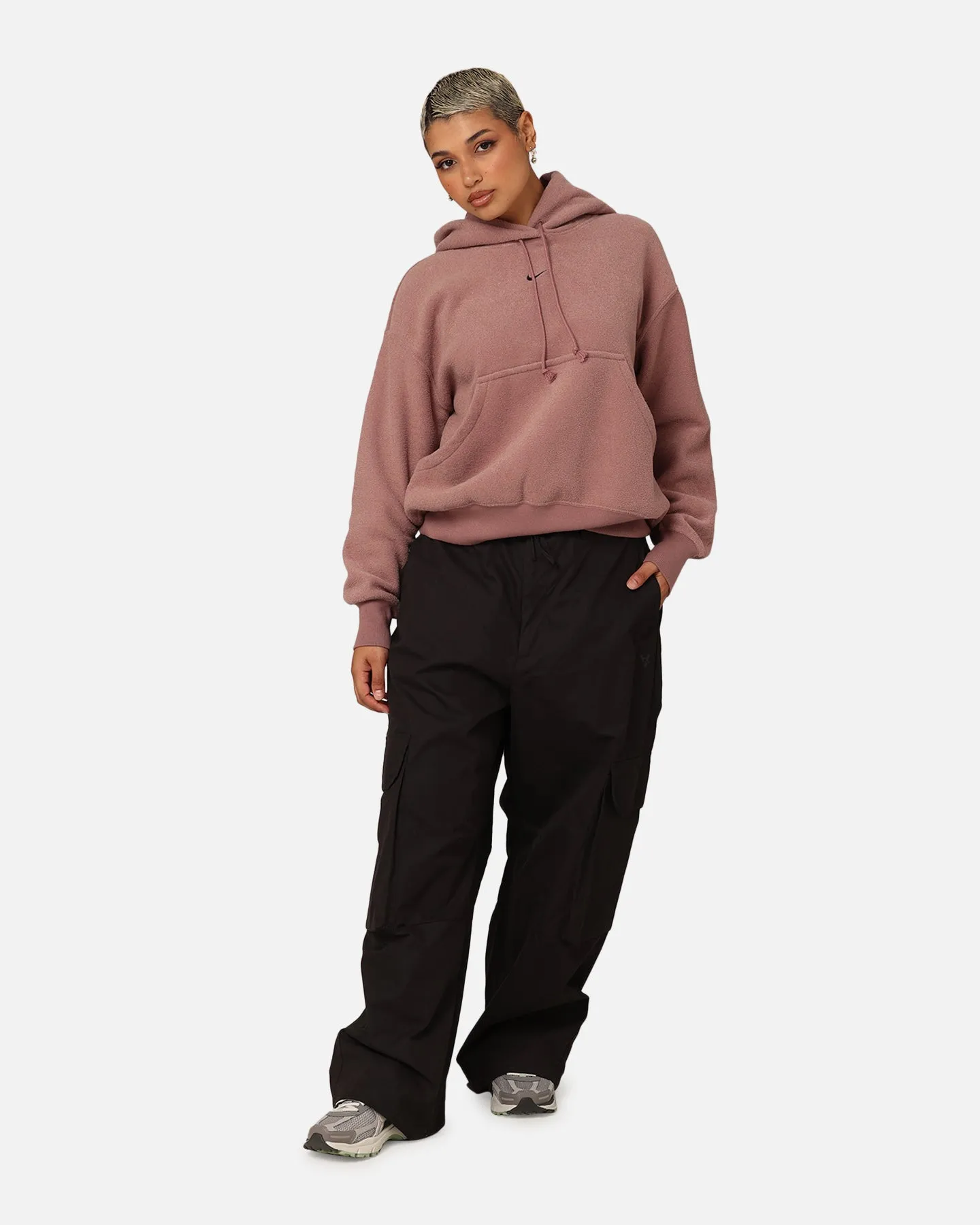 Nike Women's Sportswear Phoenix Plush Cosy Fleece Hoodie Smokey Mauve/Black Advocate