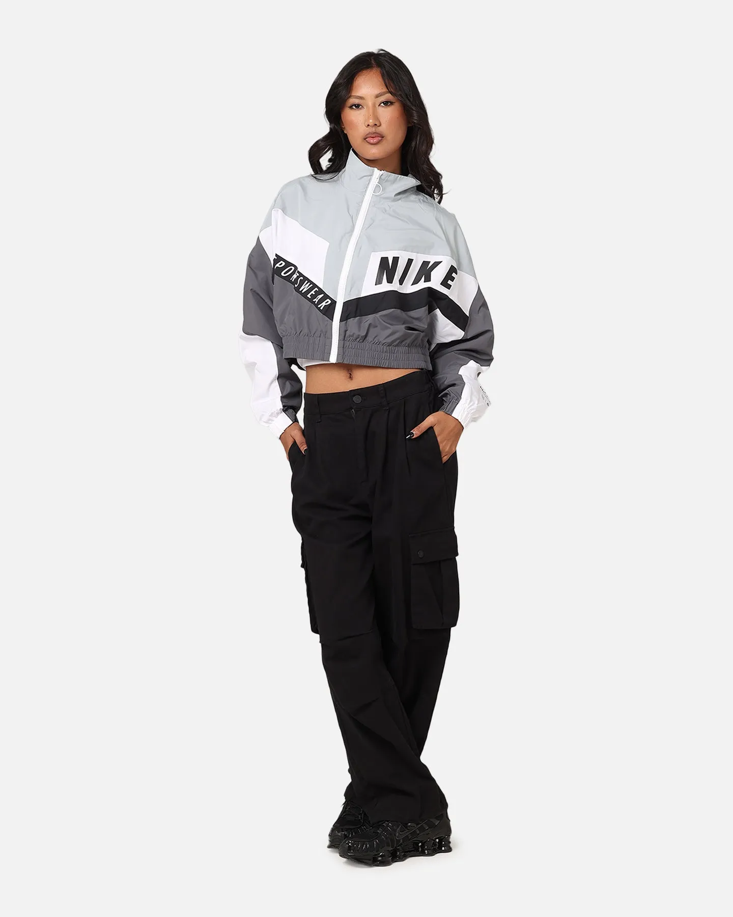 non adjustable Nike Women's Sportswear Woven Street Jacket Iron Grey/Light Pumice/White