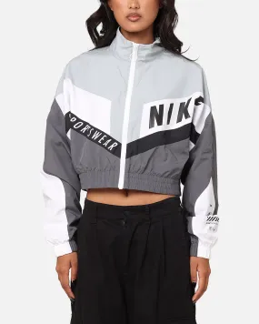 Nike Women's Sportswear Woven Street Jacket Iron Grey/Light Pumice/White Double Layered Edges Weight Distribution System