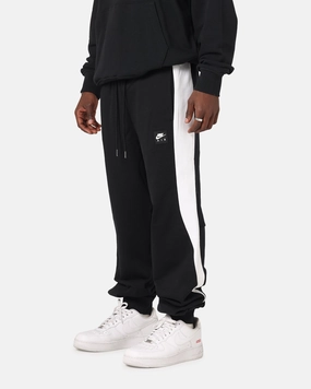 Timeless Design Noise Reduciting Fabric Nike Air Fleece Joggers Black/White/Black