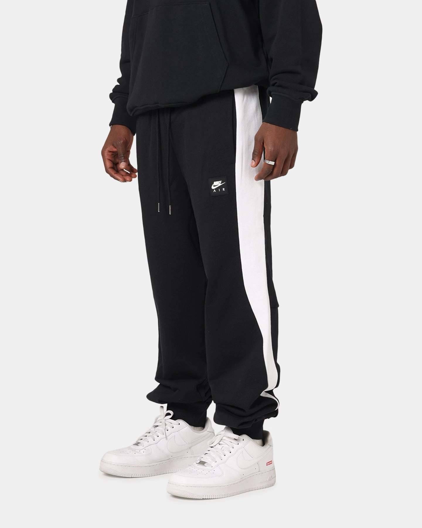 Timeless Design Noise Reduciting Fabric Nike Air Fleece Joggers Black/White/Black