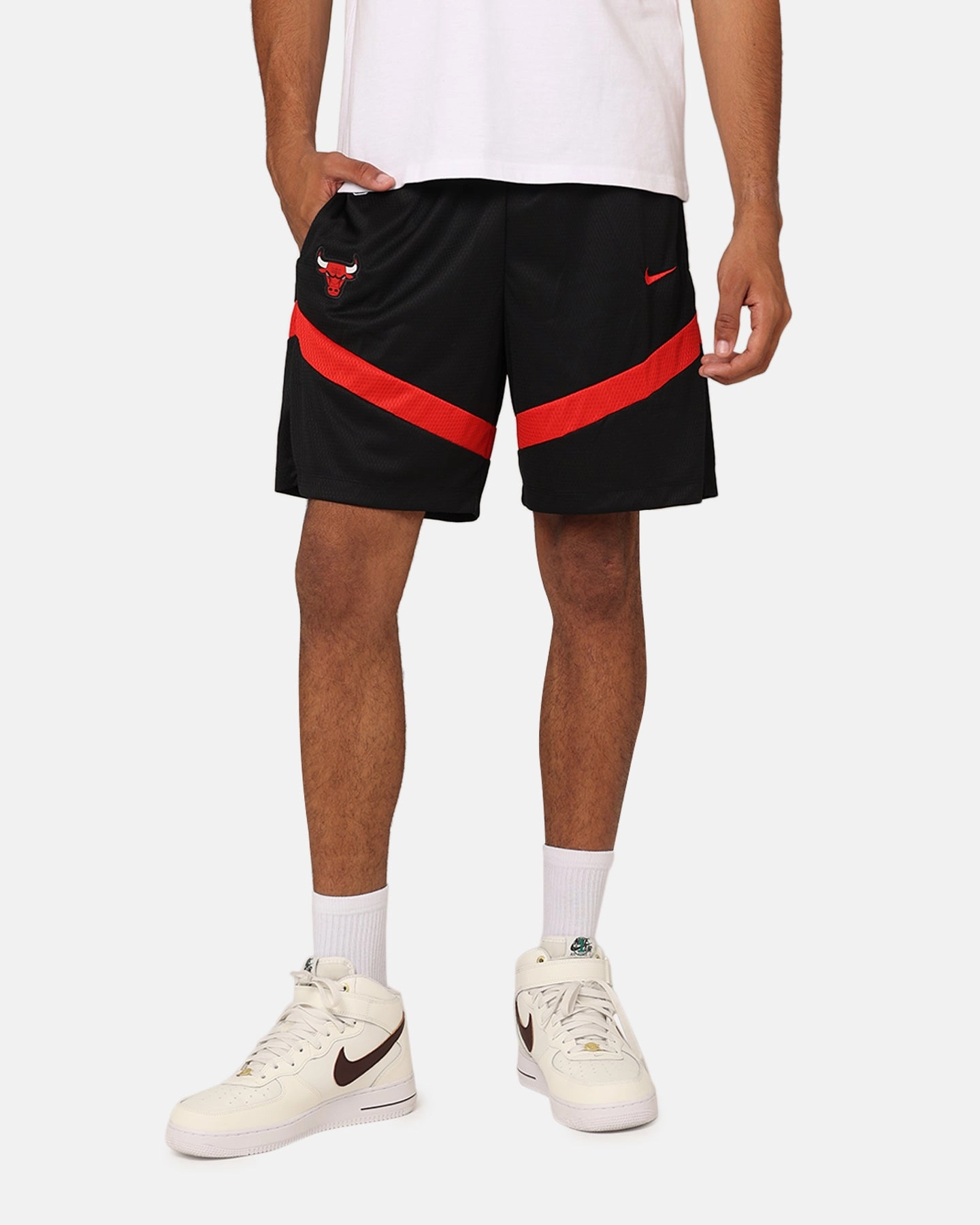 Nike Chicago Bulls Dri-FIT Practice Icon  Shorts Black/University Red Breathable Side Vents Flexible Fabric