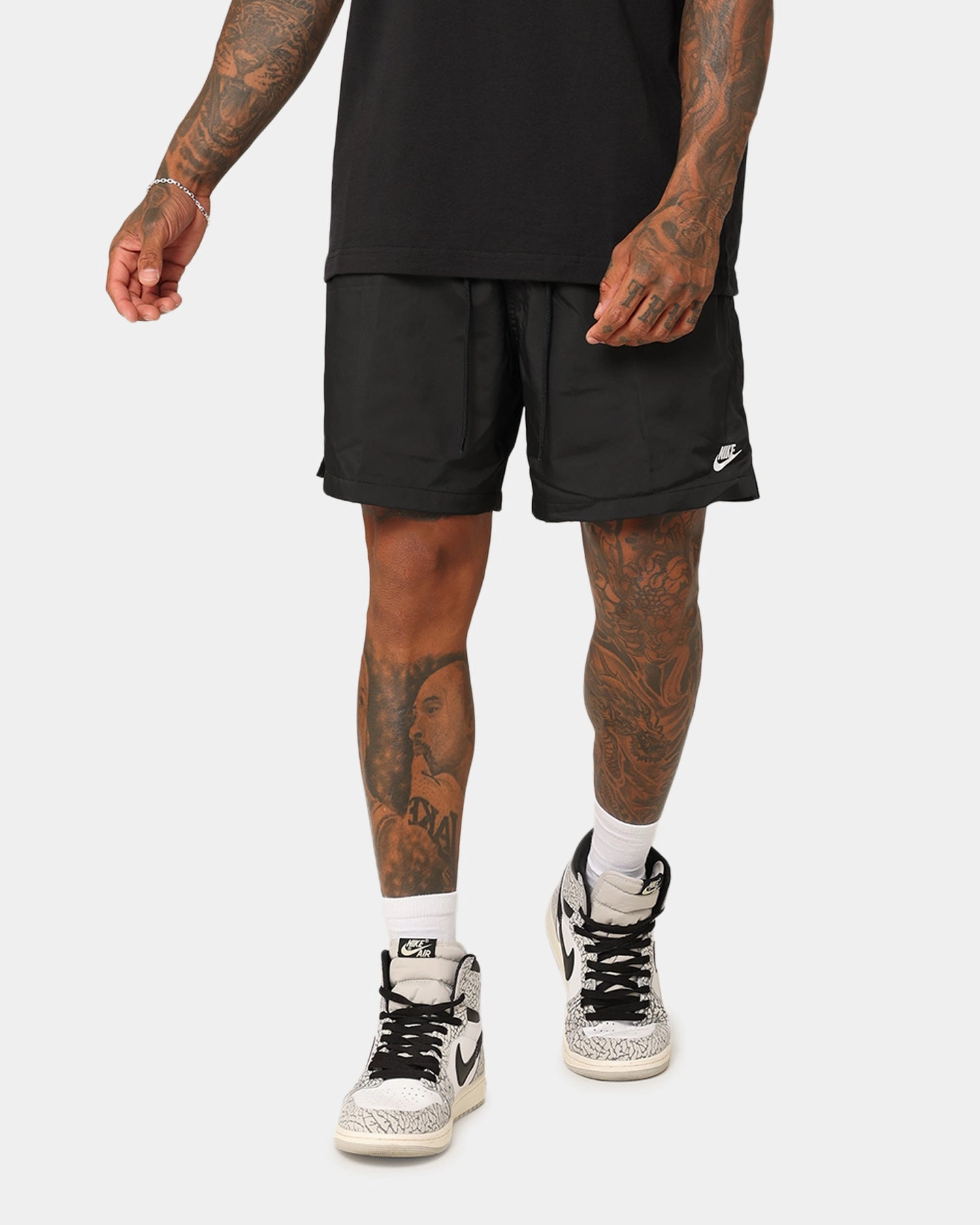 Nike Club Flow Shorts Black/White Beach essential
