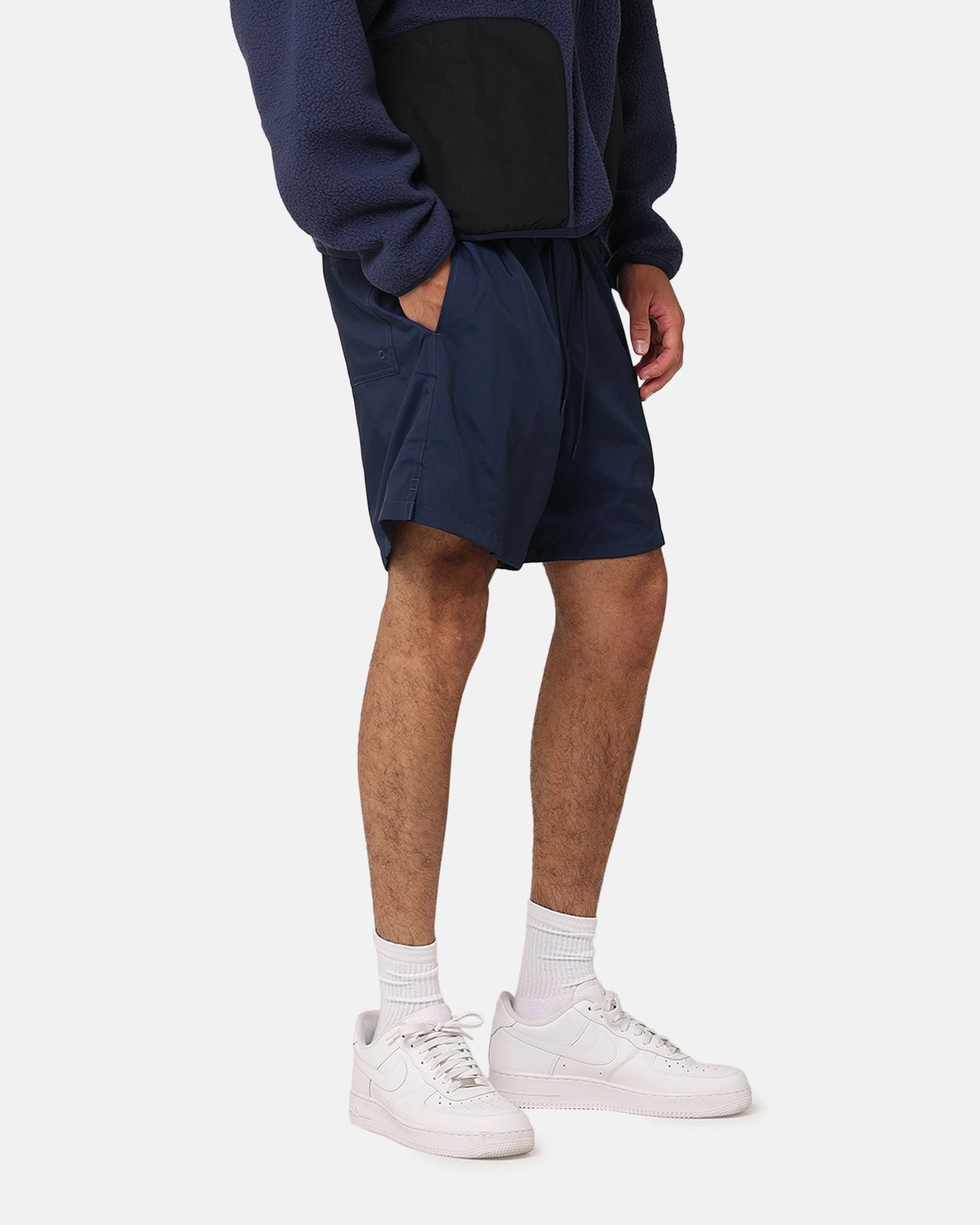 Wrinkle-Resistant Nike Club Flow Shorts Midnight Navy/White