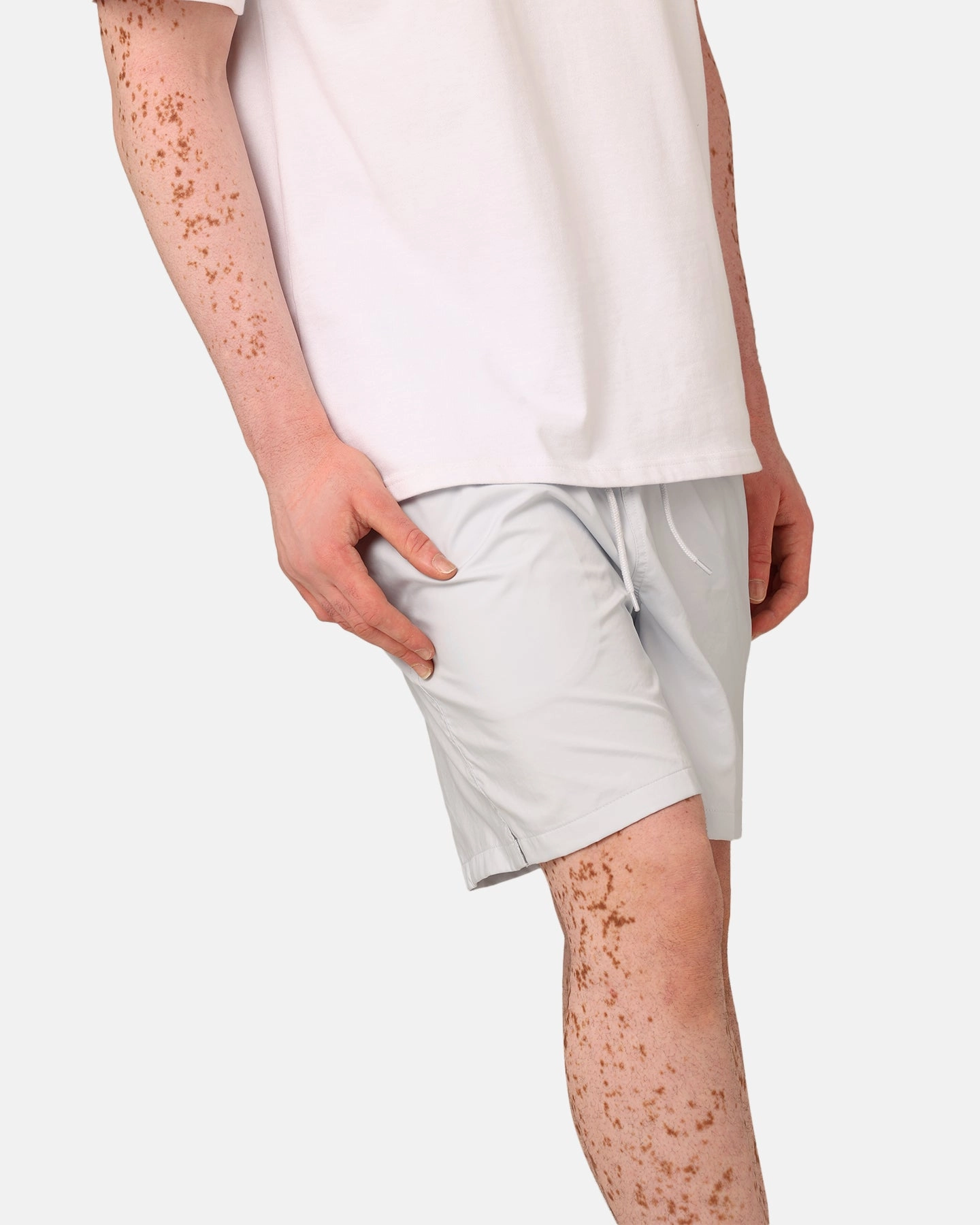 Perfect Fit Nike Club Flow Shorts Pure Platinum