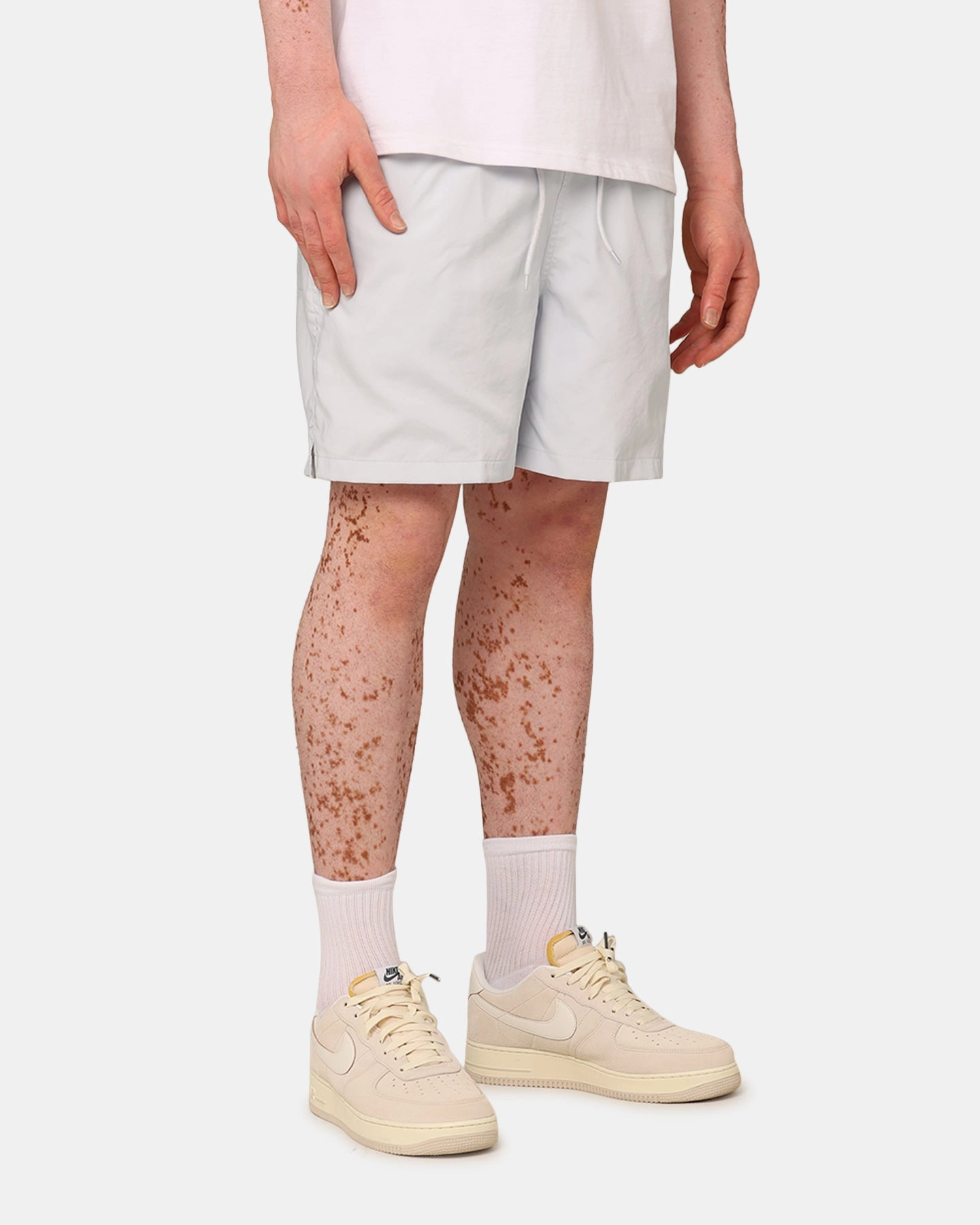 Nike Club Flow Shorts Pure Platinum Trendy Vibe