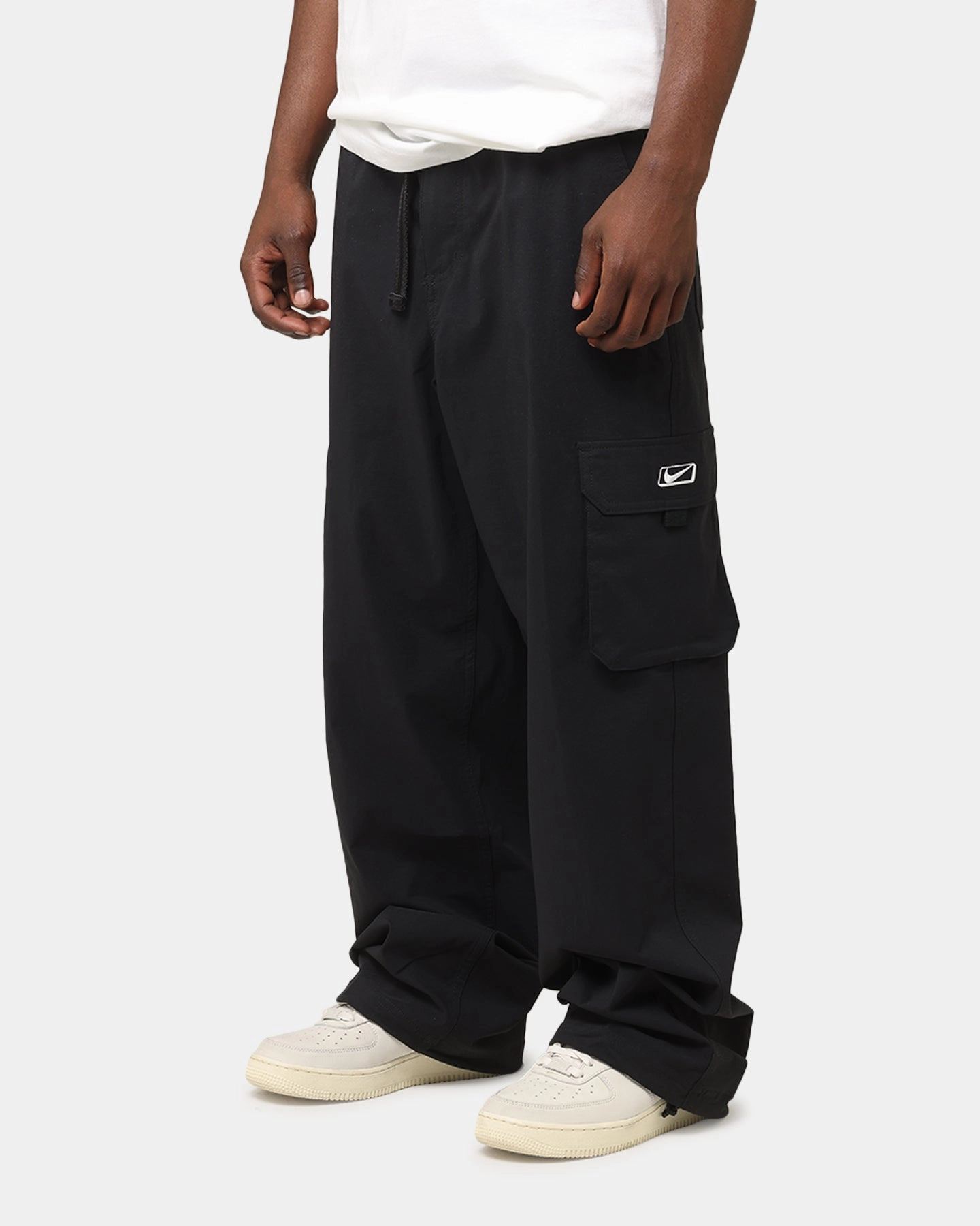 Nike Kearny Cargo Pants Black/White MultiPurposeUtility light texture