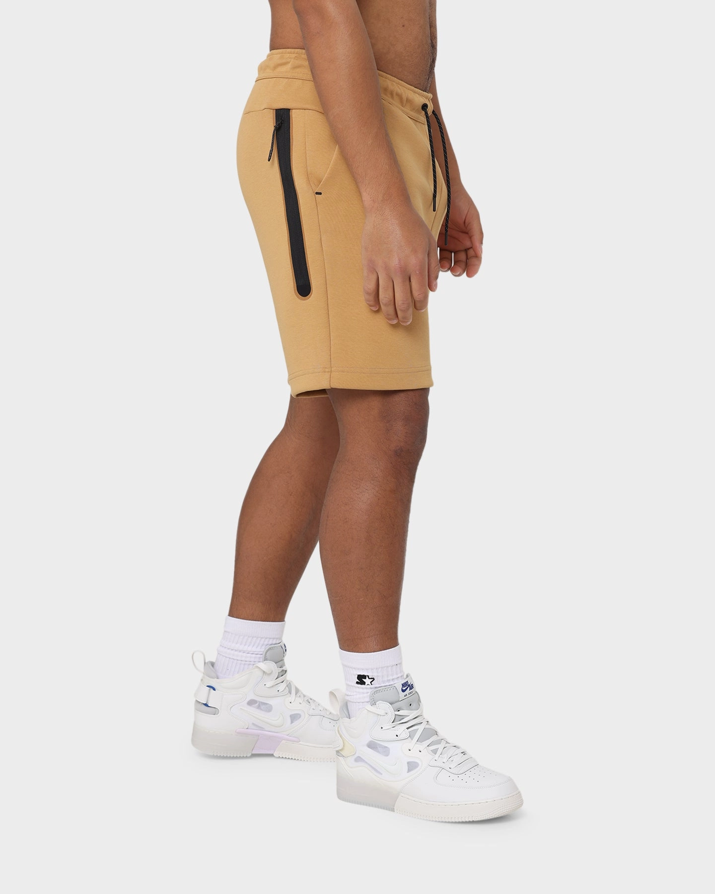 Nike Nike Sportswear Tech Fleece Shorts Elemental Gold Light Wear Wide Leg Silhouette