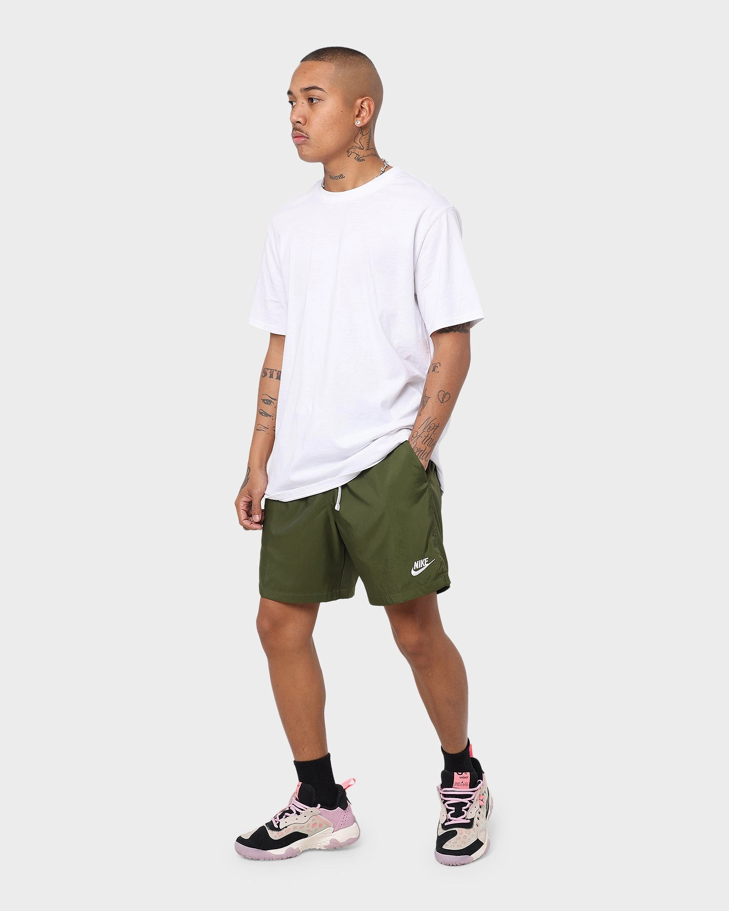 Nike Nike Sportswear Woven Lined Shorts Rough Green/White Regular Fit Dance wear
